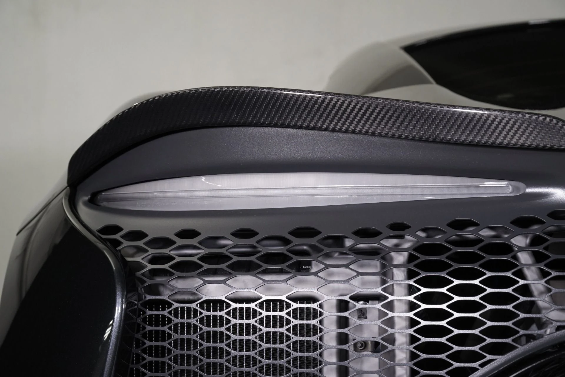 mph017_3817835894_Used_2025_Mc_Laren_Artura_1760457581_42d0753e22