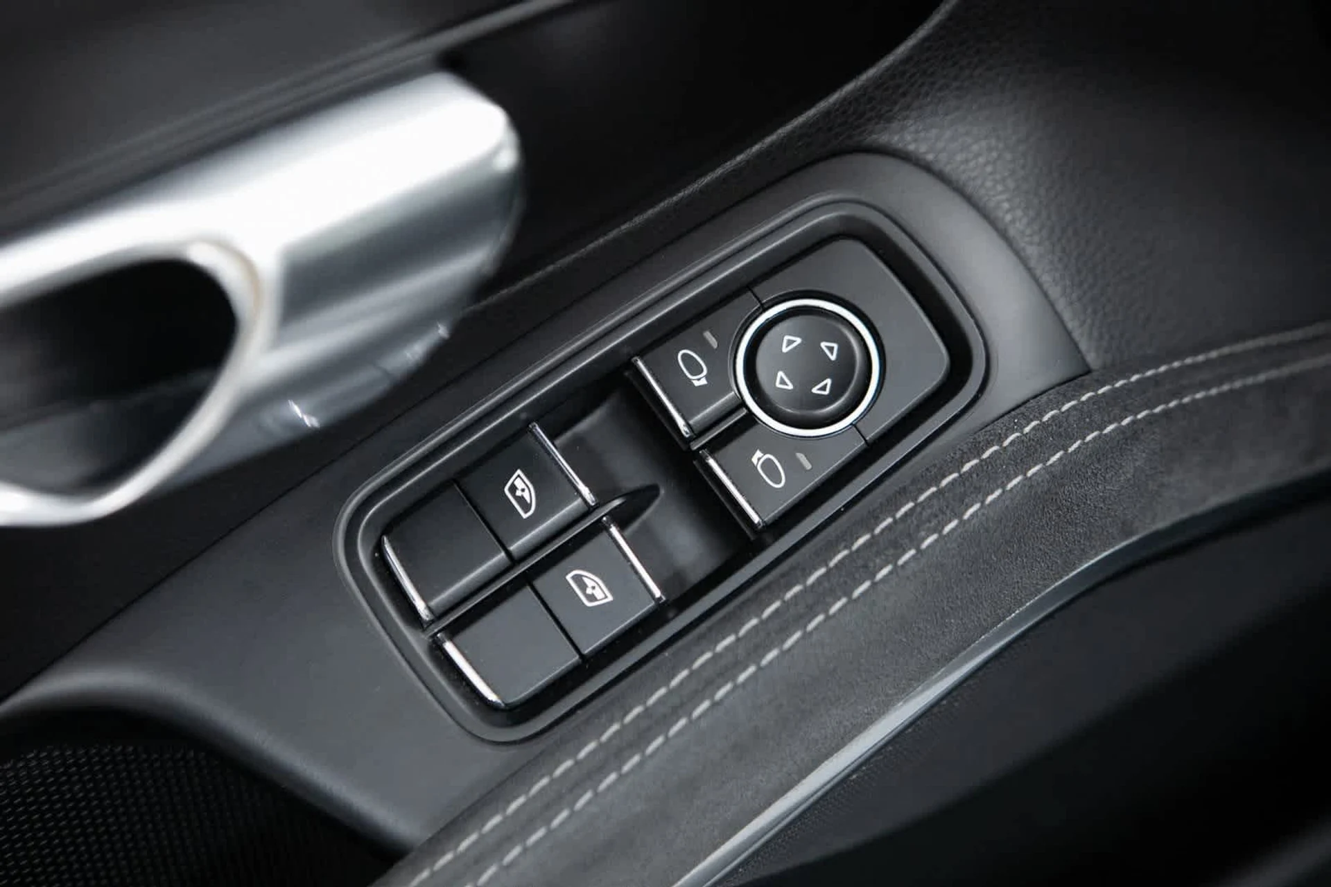 mph017_3826899467_c8e6fa0db7063218c5bb0a2bd21b3a8dx_e918f77af4