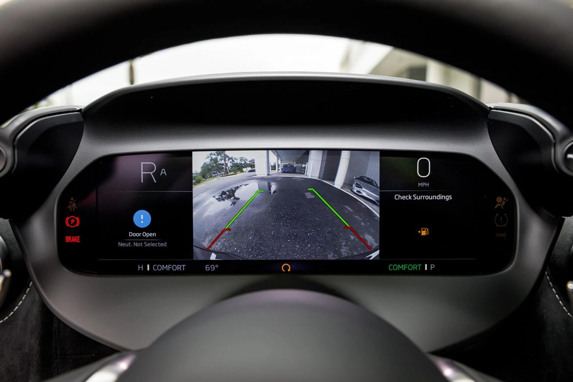 mph017_3827894545_628_p18_l_879af25e4d