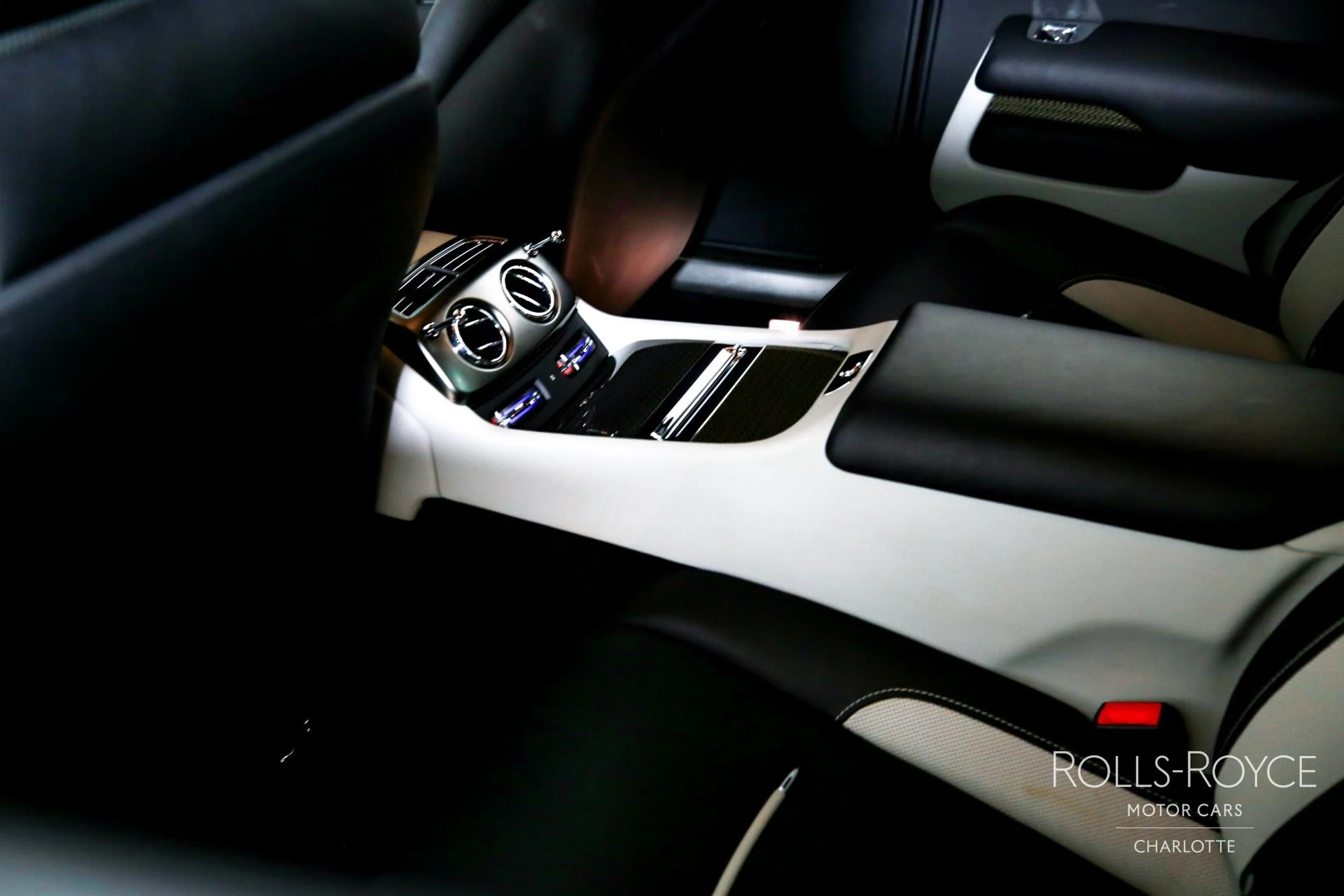 mph017_382890426_Used_2020_Rolls_Royce_Wraith_Black_Badge_1772227787_9ec1a9c658