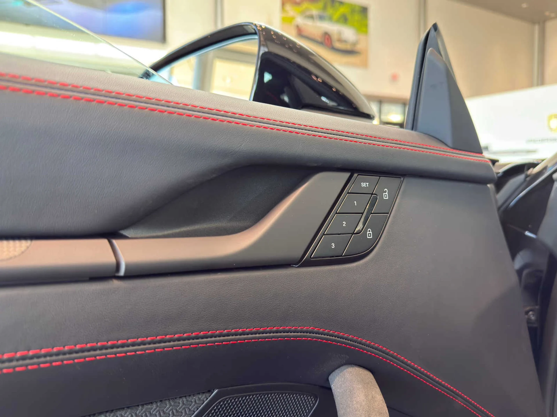 mph017_3831573277_05bf9cb2c732de41bb0f86ed4ba3baeax_2b4f3939dc