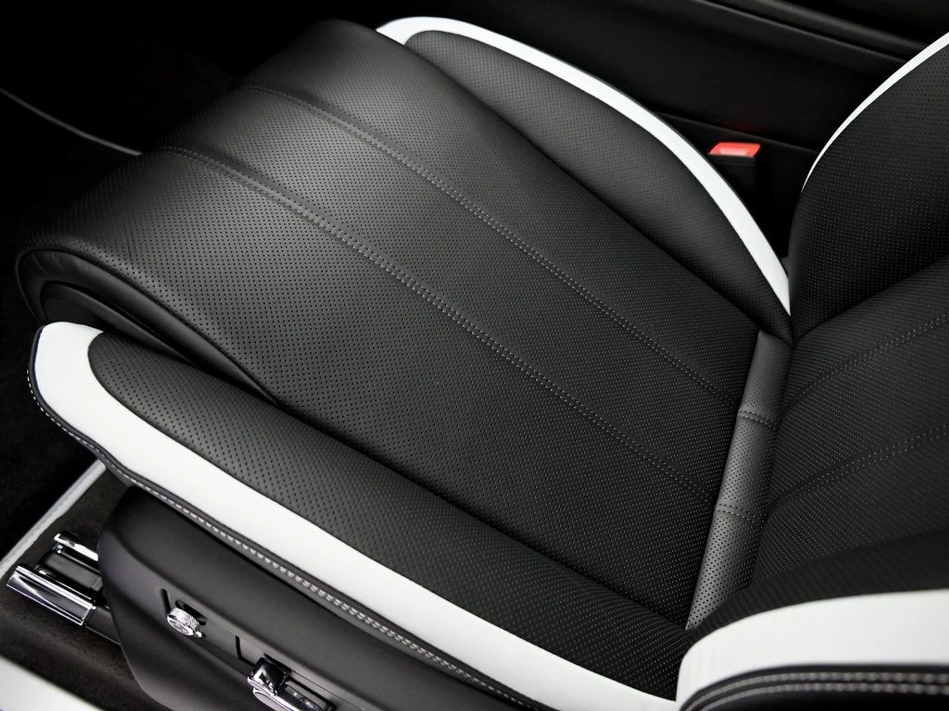 mph017_3838579758_e19cc47a2c85534aeb2a477f431a601a_2555ca68e0