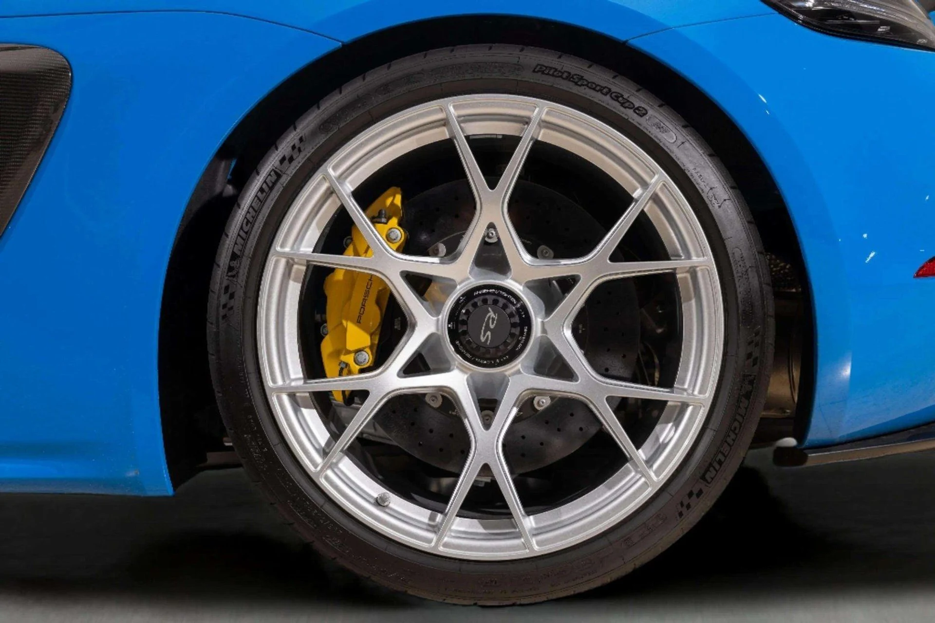 mph017_3839600445_image_18_3754f08107