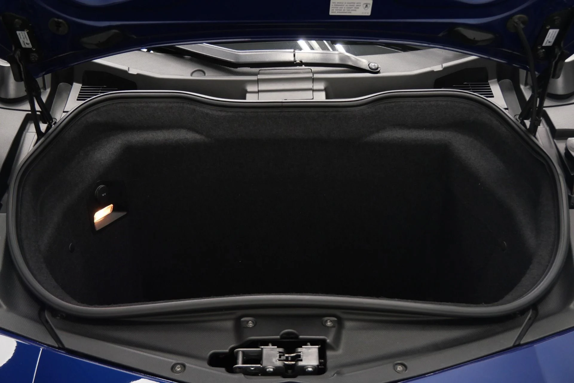 mph017_3840377923_Used_2014_Lamborghini_Aventador_LP_700_4_Beautiful_Color_Combination_Transparent_Engine_Bonnet_1774983686_31254b2fa9