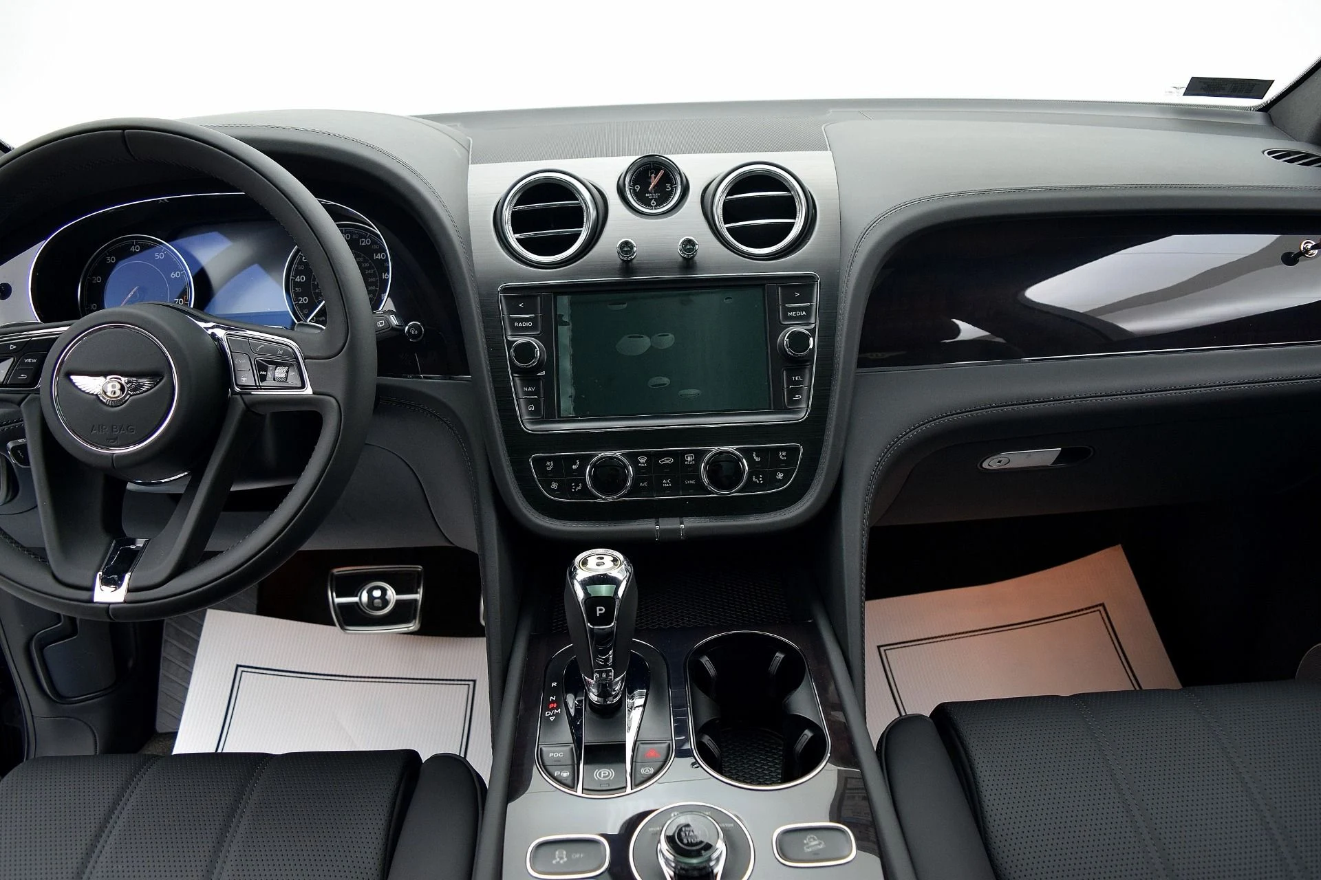 mph017_3859648056_Used_2019_Bentley_Bentayga_V8_9fde974166