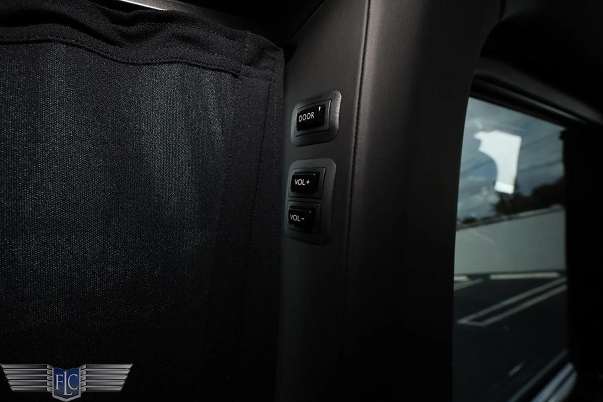 mph017_3863740771_used_2019_rolls_royce_cullinan_sportutility_6305_22963693_18_1024_1e0132808c