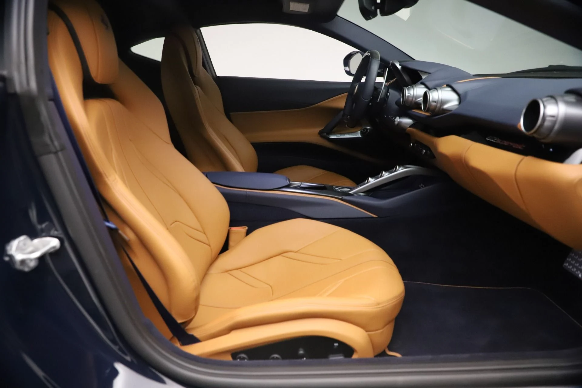 mph017_386640493_Used_2020_Ferrari_812_Superfast_1622641903_5036208650