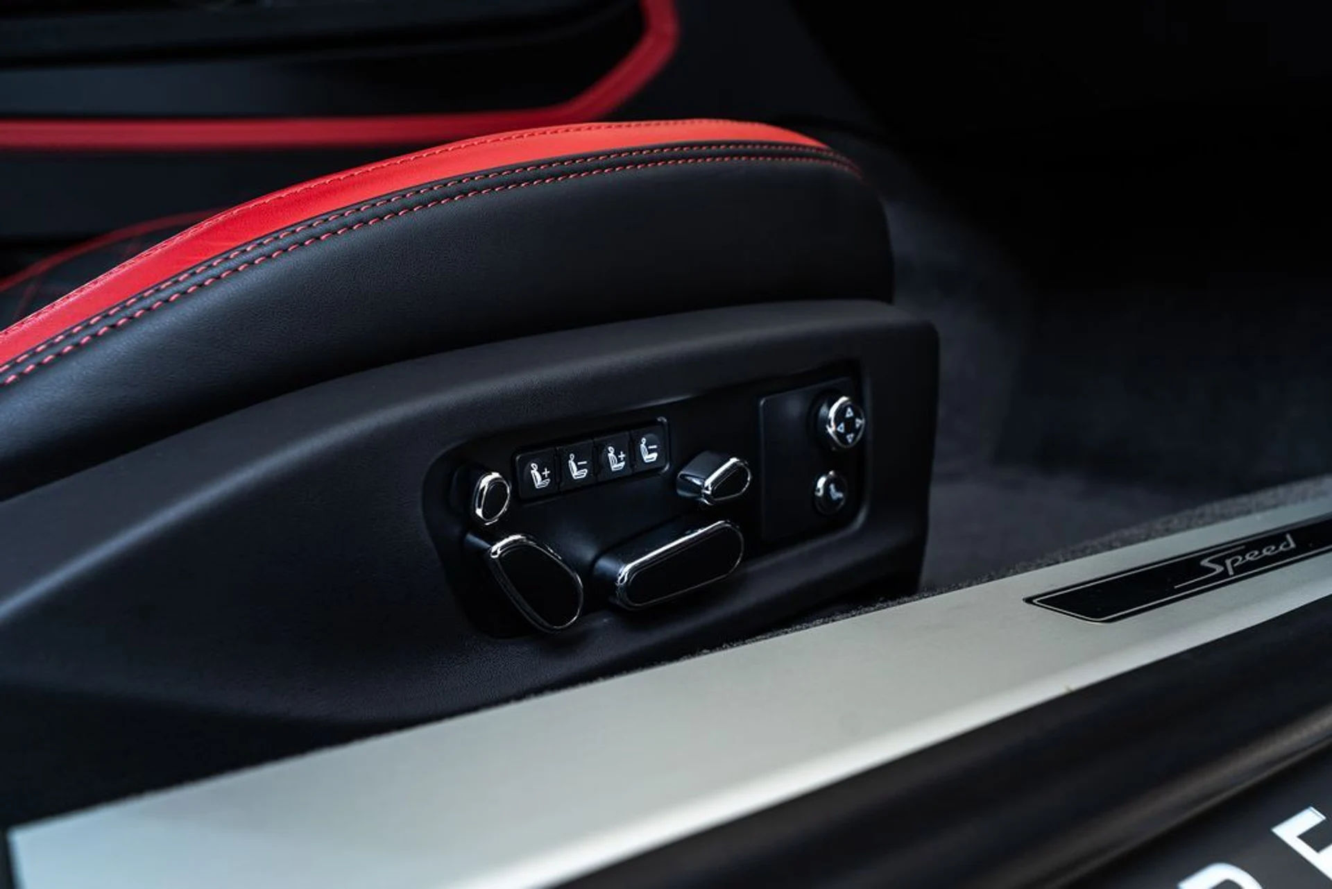 mph017_3870857403_eb403ca4_cfc3_4bc0_b682_260306cf5fb3_969638a315