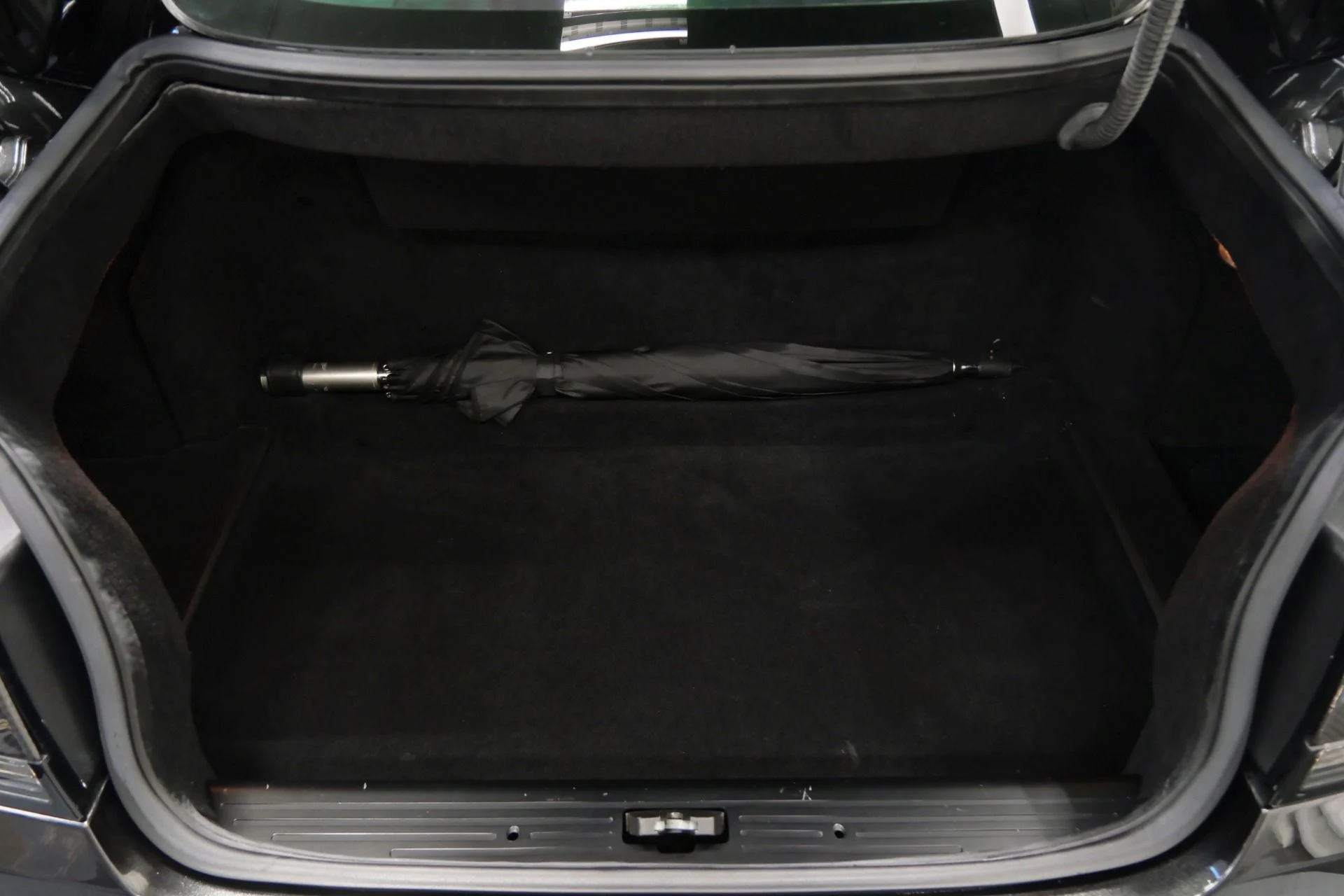 mph017_3874954131_Used_2012_Aston_Martin_DBS_Carbon_Edition_1761154594_75a83872d3