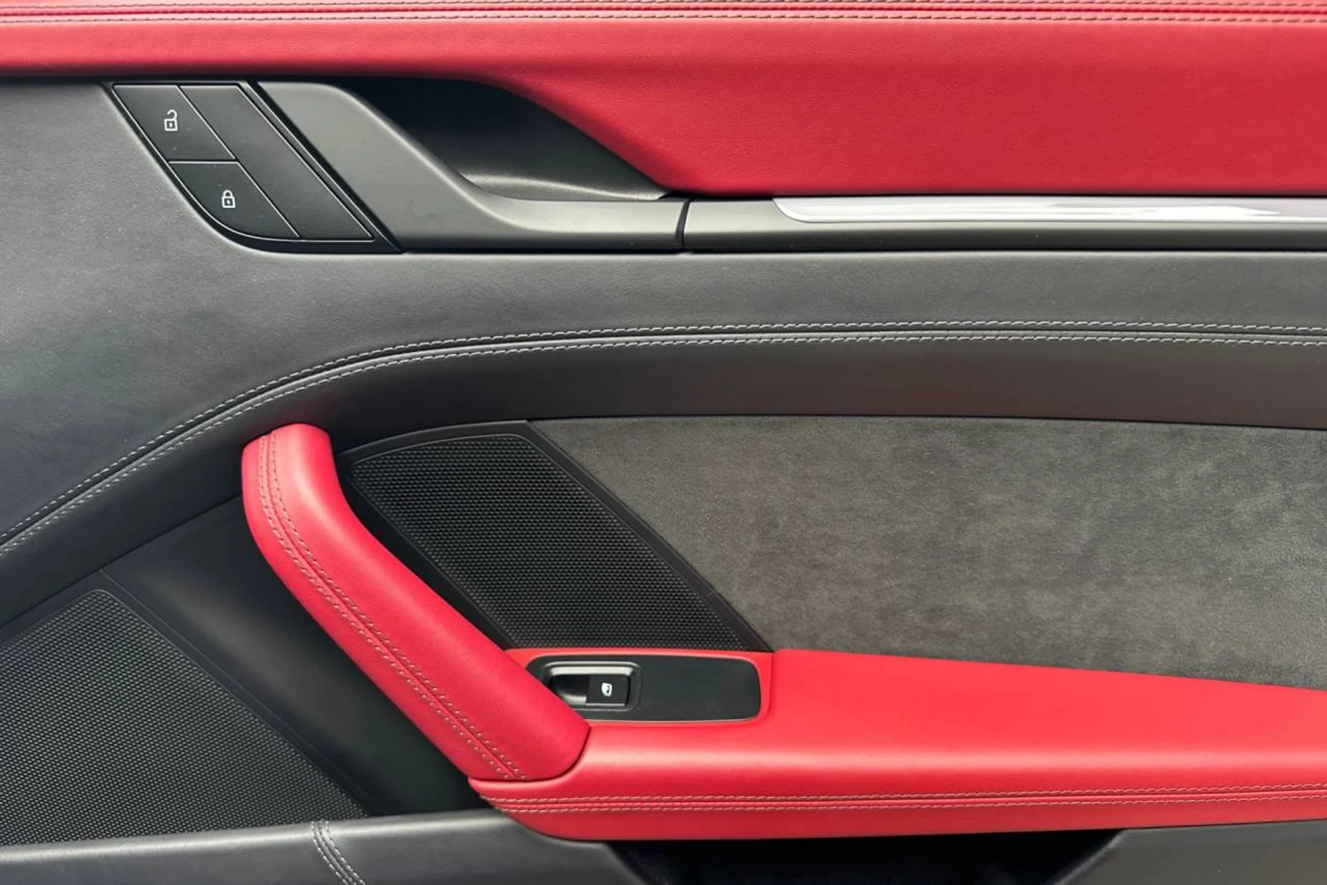 mph017_3875052561_1280_1ca8f1f98f