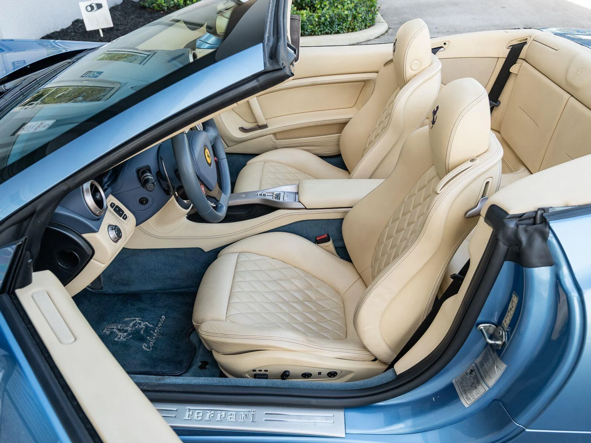 mph017_3877395507_Used_2010_Ferrari_California_1793131307_0405b0e358