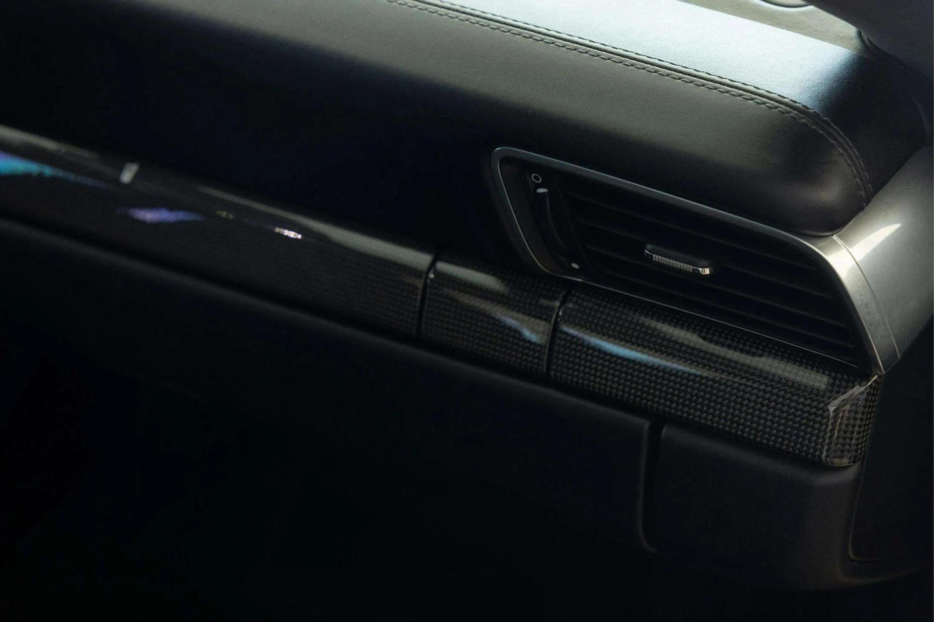 mph017_3877430797_image_18_5d5a7563b6