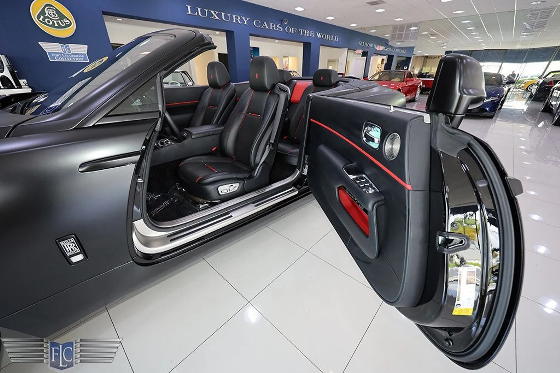 mph017_3882390236_used_2021_rolls_royce_dawn_convertible_6305_23016597_18_1024_393e917f63