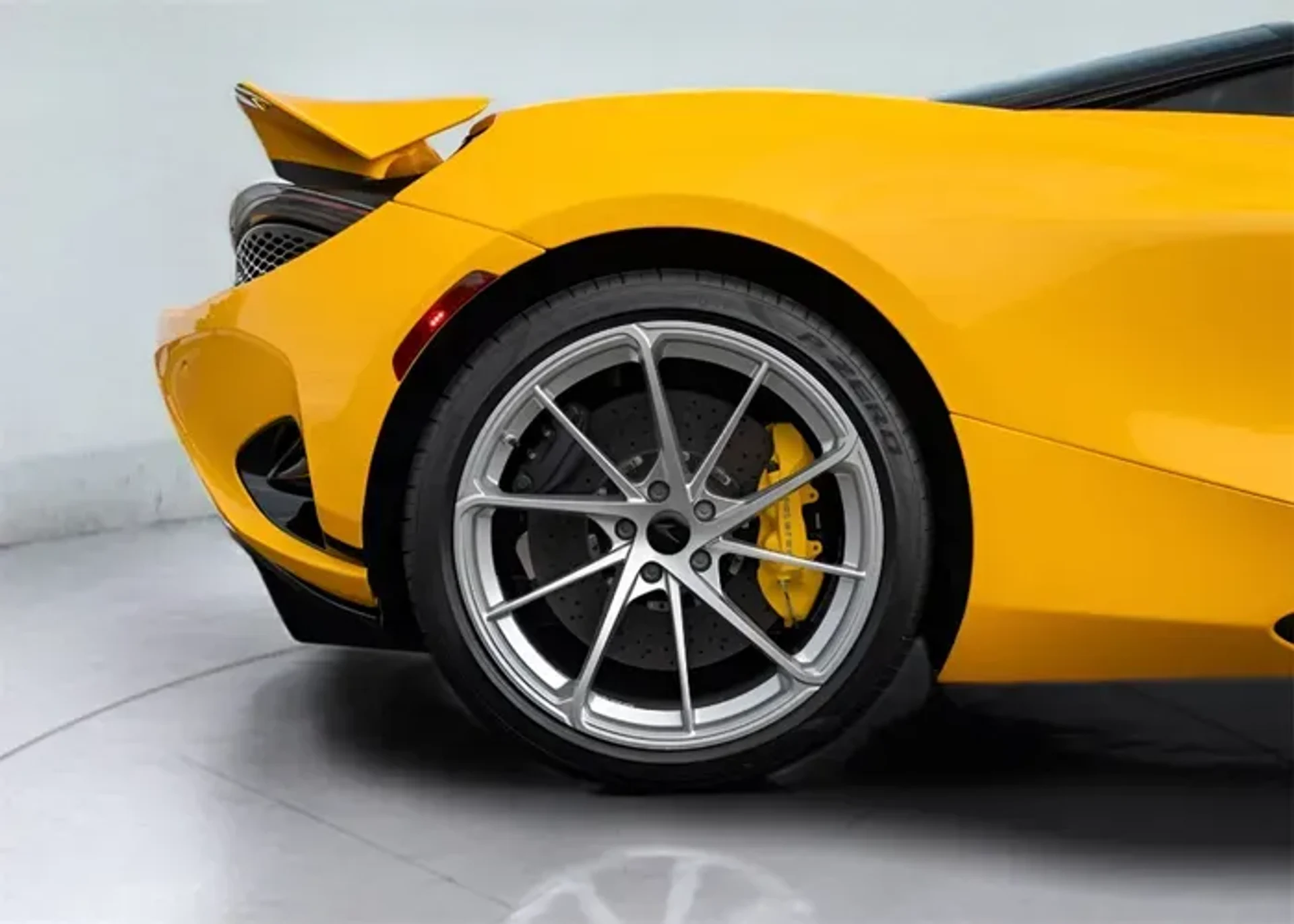 mph017_389509083_Fdlr_Mr_T_Ey_Ltx_Xnd_E_med_197a58c72d