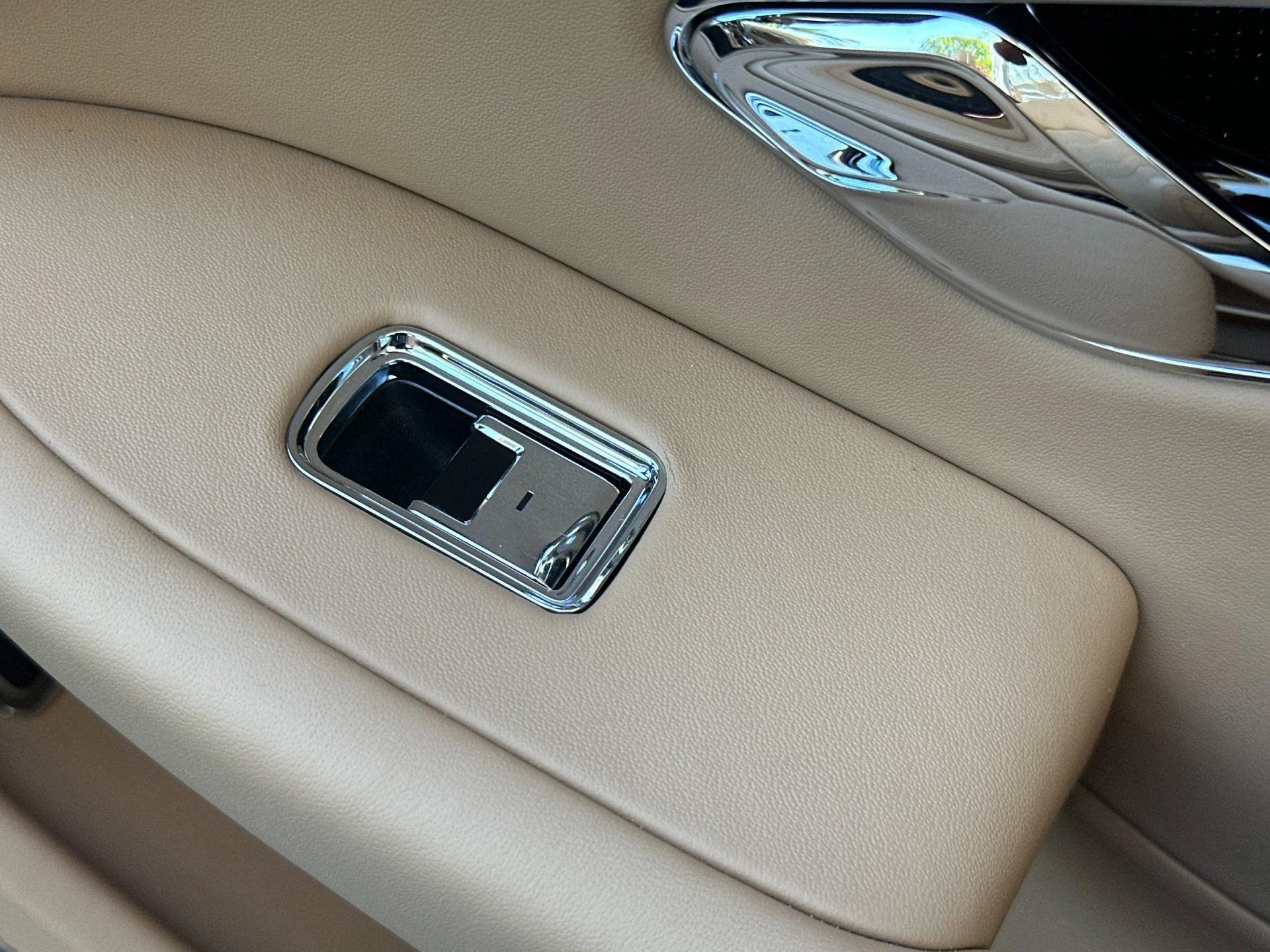 mph017_3912390318_New_2026_Bentley_Continental_GTC_1773996519_5ee063f37c