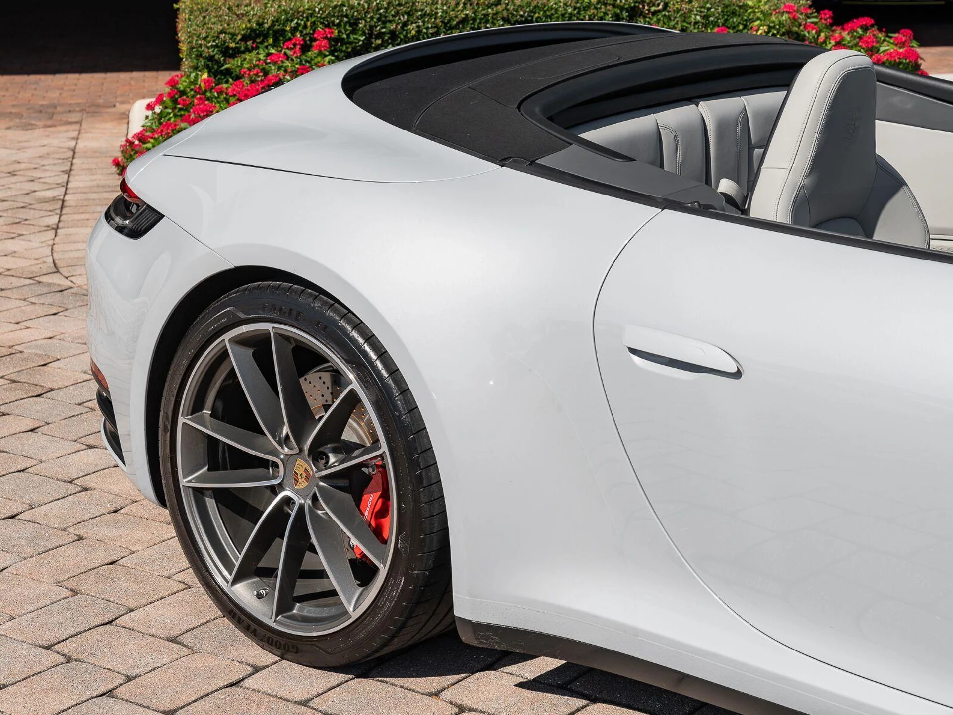 mph017_3916500106_Used_2024_Porsche_911_Carrera_4_S_1792609677_4d6a159b5b