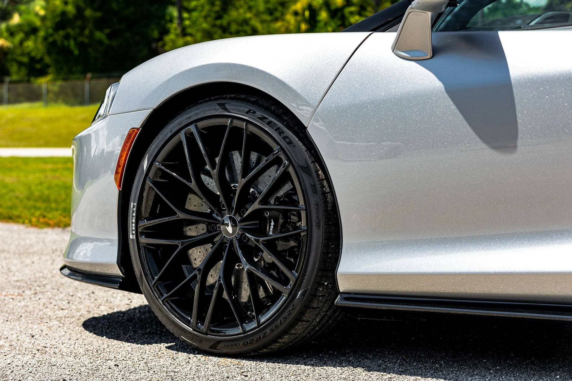 mph017_3918763862_137_p18_l_f64841b0e9