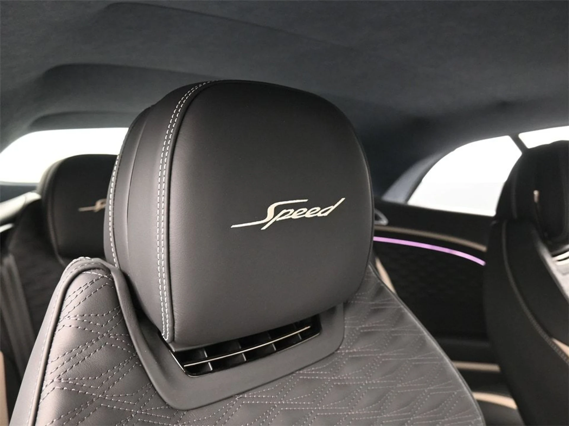 mph017_3921418545_84ad729c902bcf52cdbb3c5ac5682896x_2f0bcd9e8b