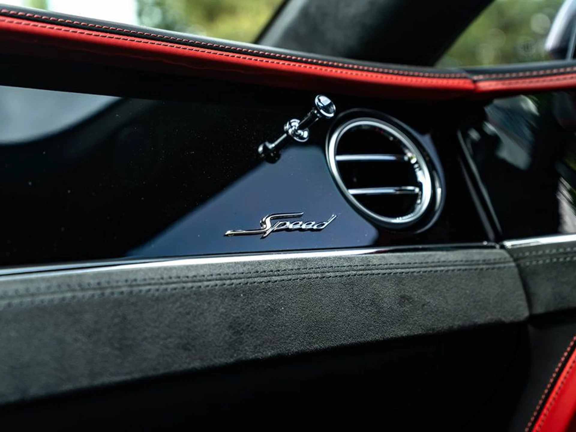 mph017_3924289382_38431371_06183_2022_bentley_continental_gt_018_4b592c7f2e