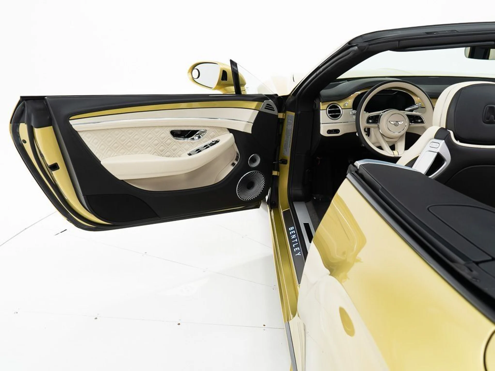 mph017_3924387787_e2204c416e91373f8232393ff76da04f_36a140e050