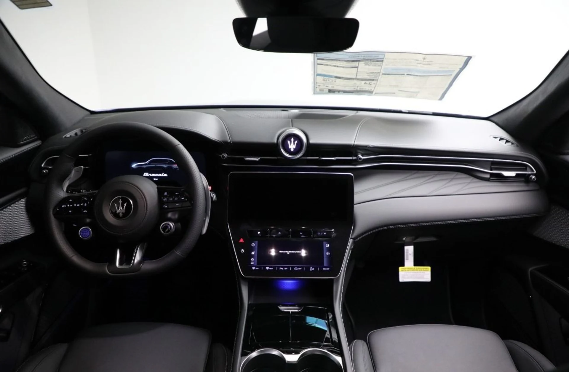 mph017_3939170900_New_2025_Maserati_Grecale_Modena_8d65997555
