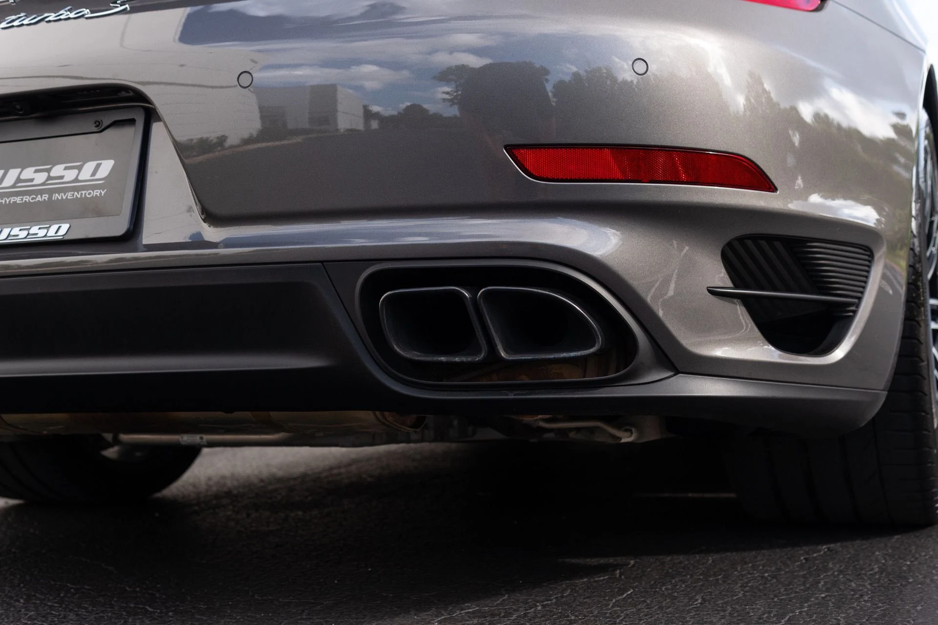 mph017_3942530137_Used_2014_Porsche_911_Turbo_S_1777344663_be0fc4affe