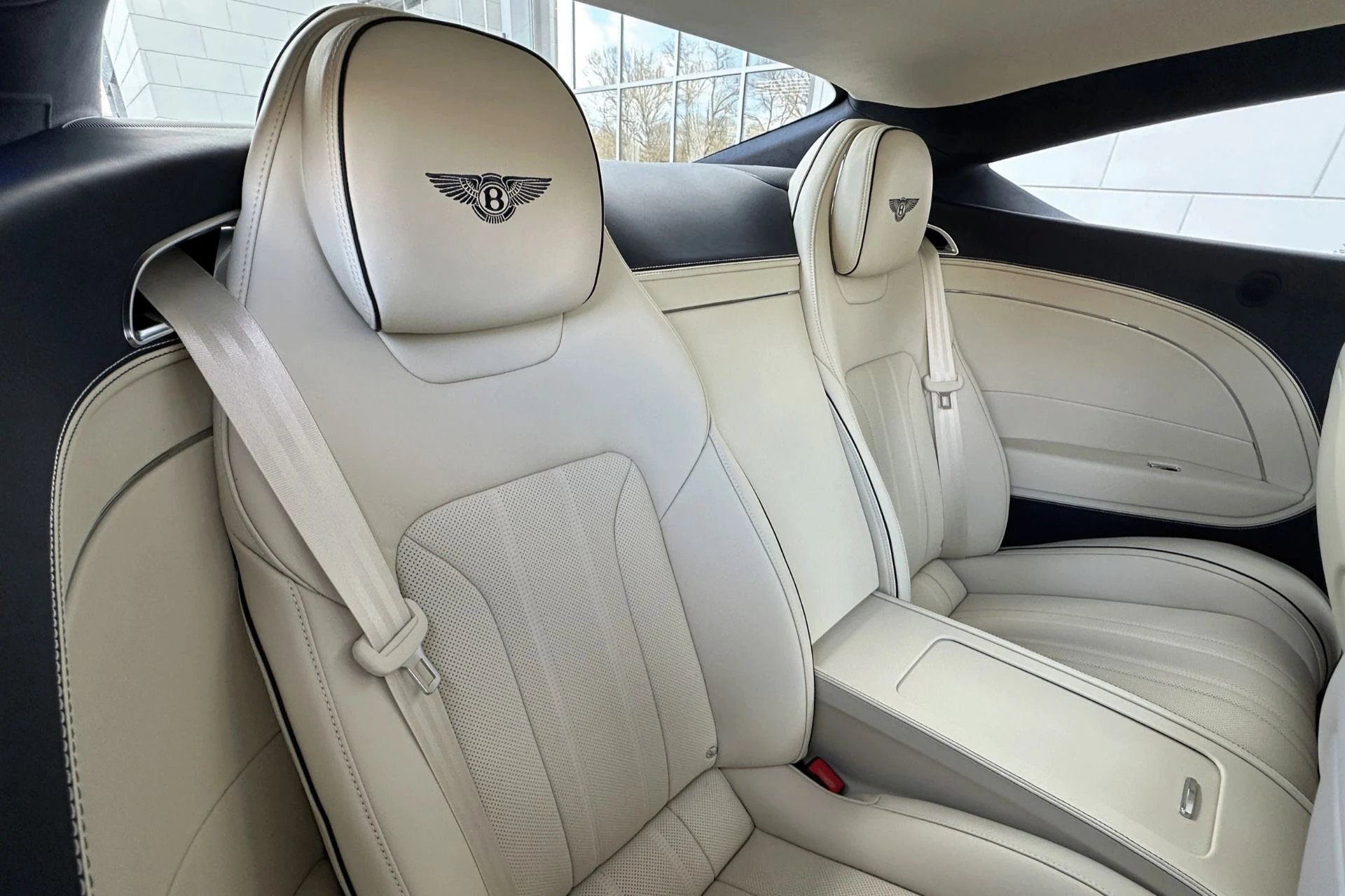 mph017_3952508418_Used_2026_Bentley_Continental_GT_GT_1784735972_14916fa44d