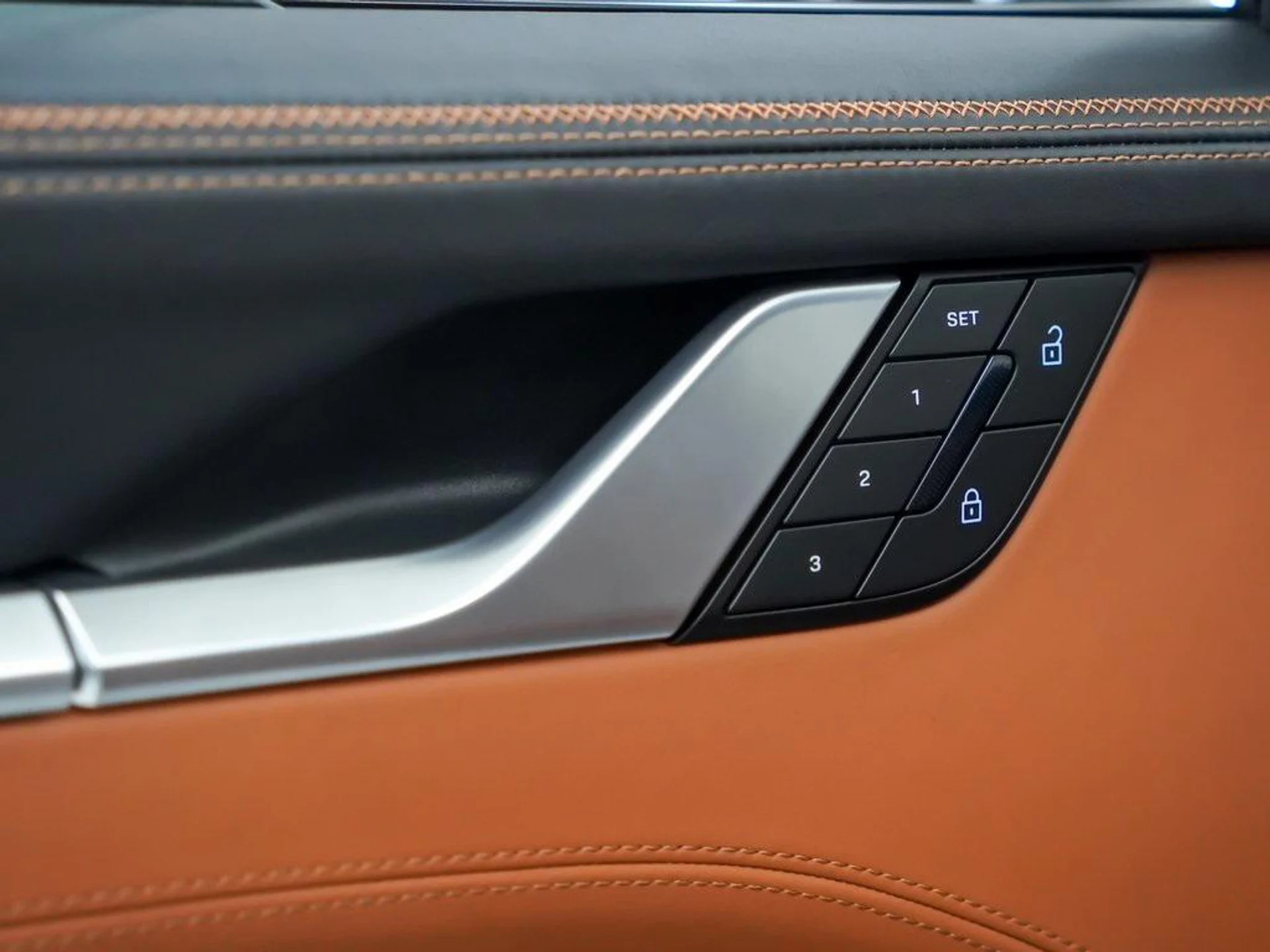 mph017_3956307586_xq_R_Eh_W_Fq_l_Y_Cky1_By_Rl83_LEQYX_0_98ad28184a