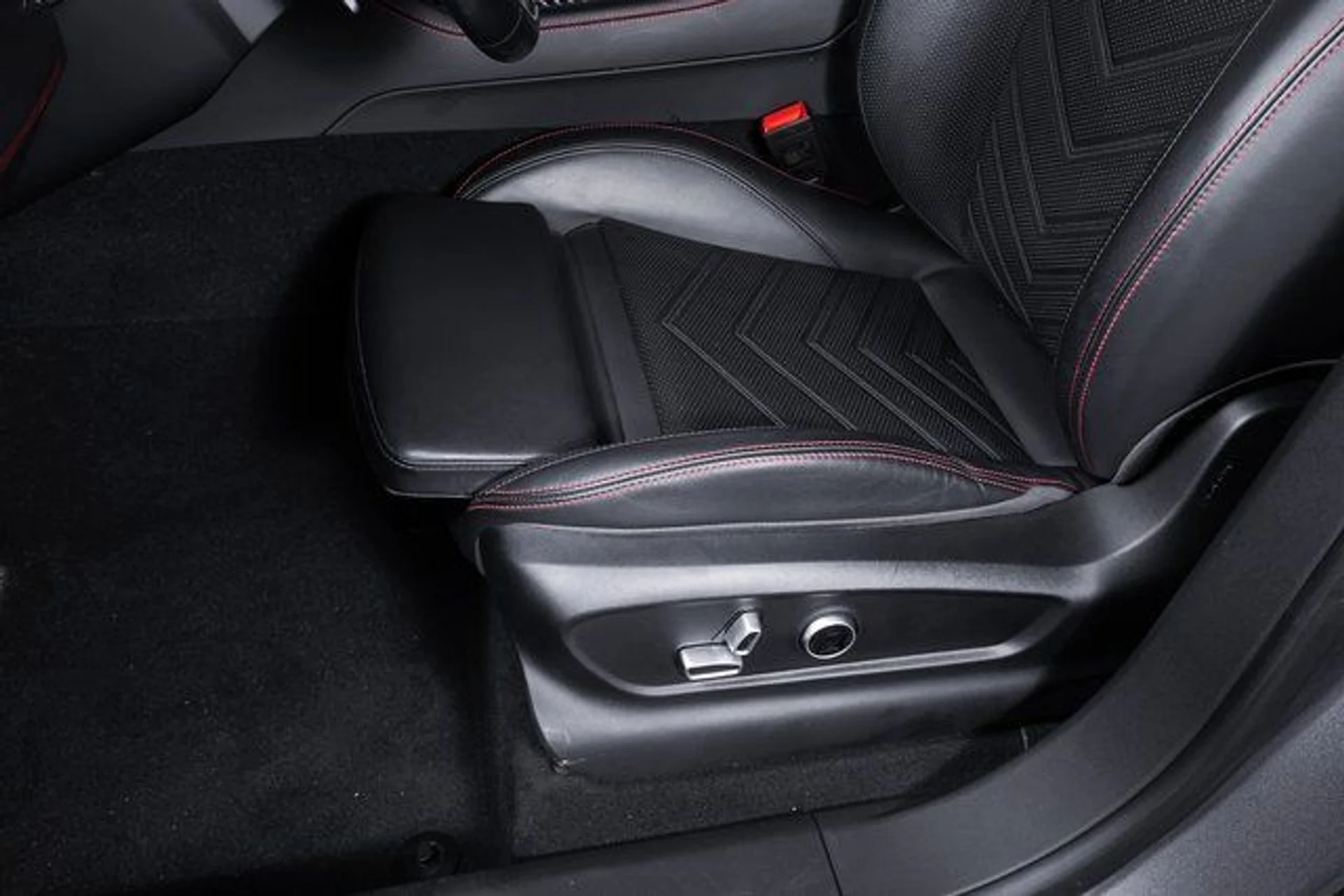 mph017_3957101412_fe766392229f537b36bccc89f01c8984x_a27155a269