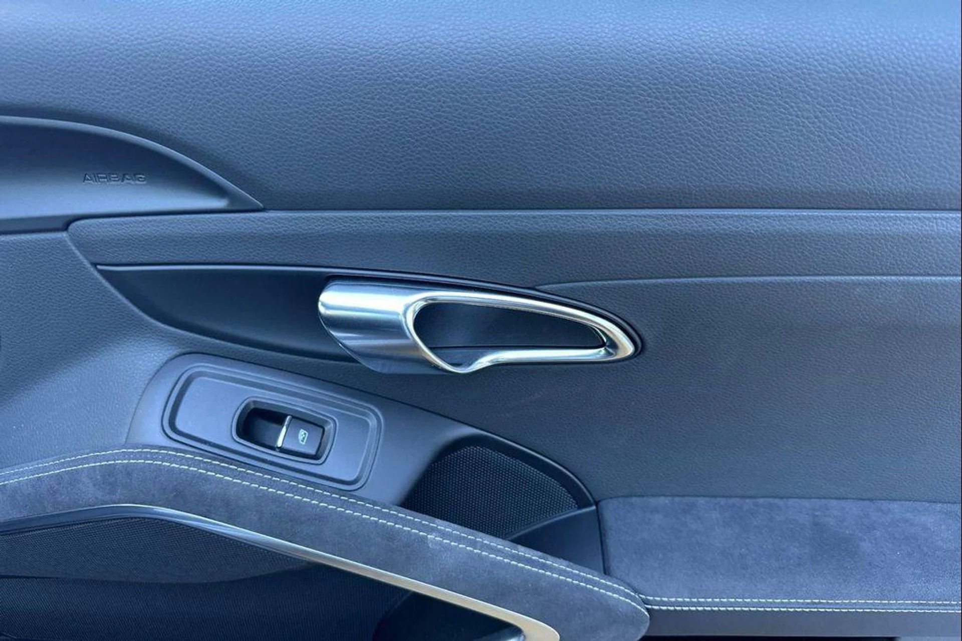 mph017_3965331914_SS_Ep_ZFYA_Jeq_DAWO_3_BJ_St_KM_Ljh_Bk_8d1038133e