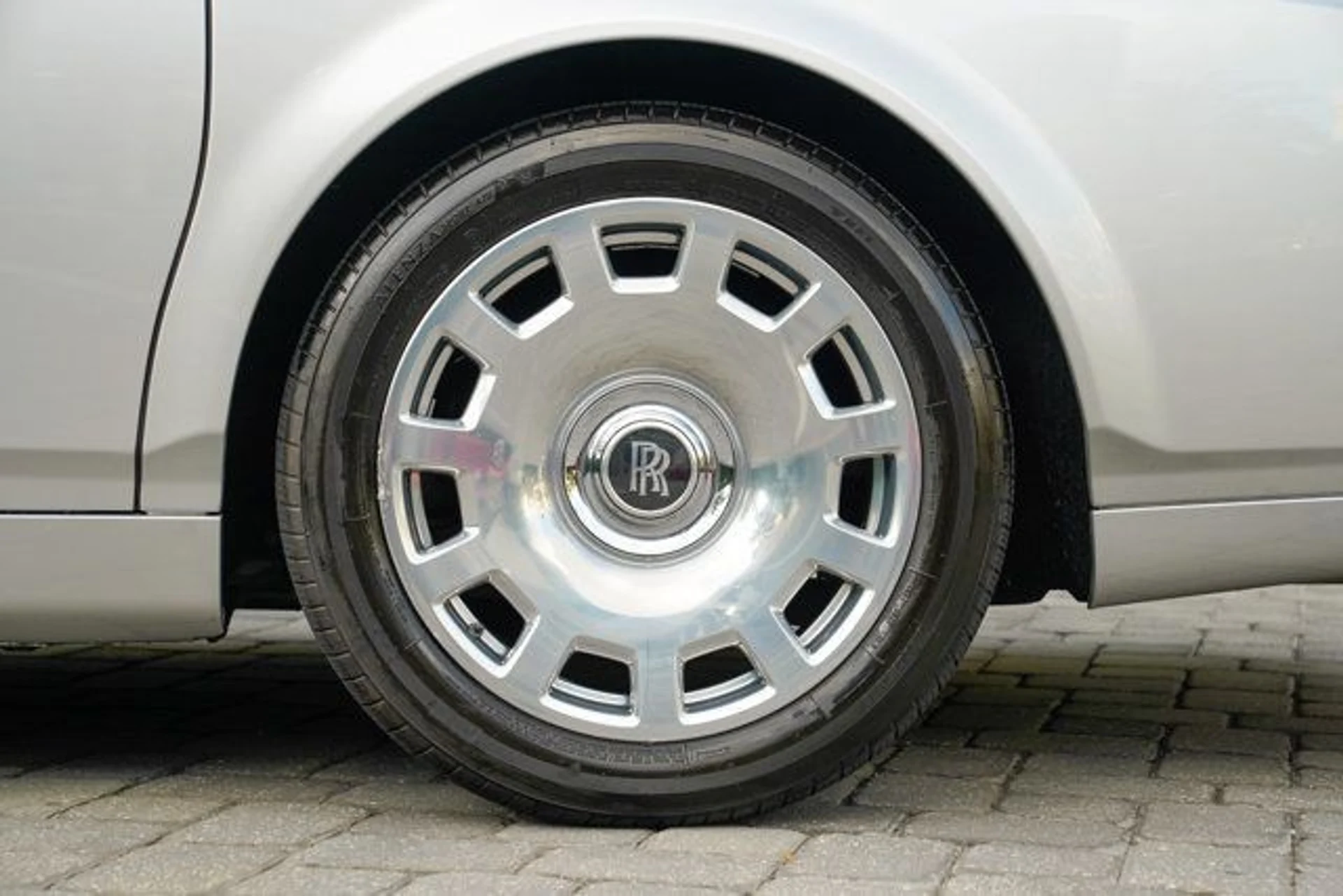 mph017_3972476245_22948076_18_640_4978b1c646