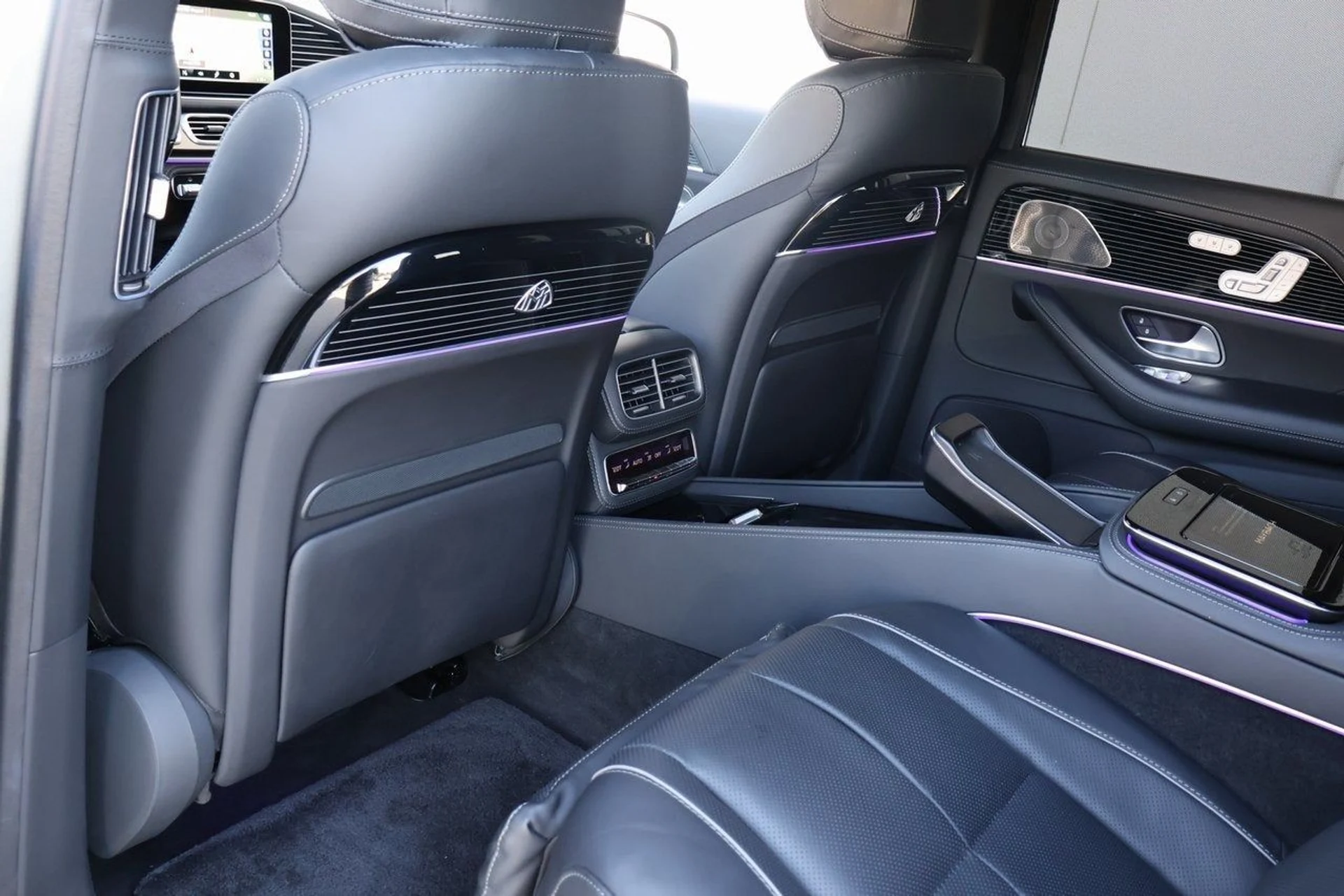 mph017_3973085733_18_4374814560