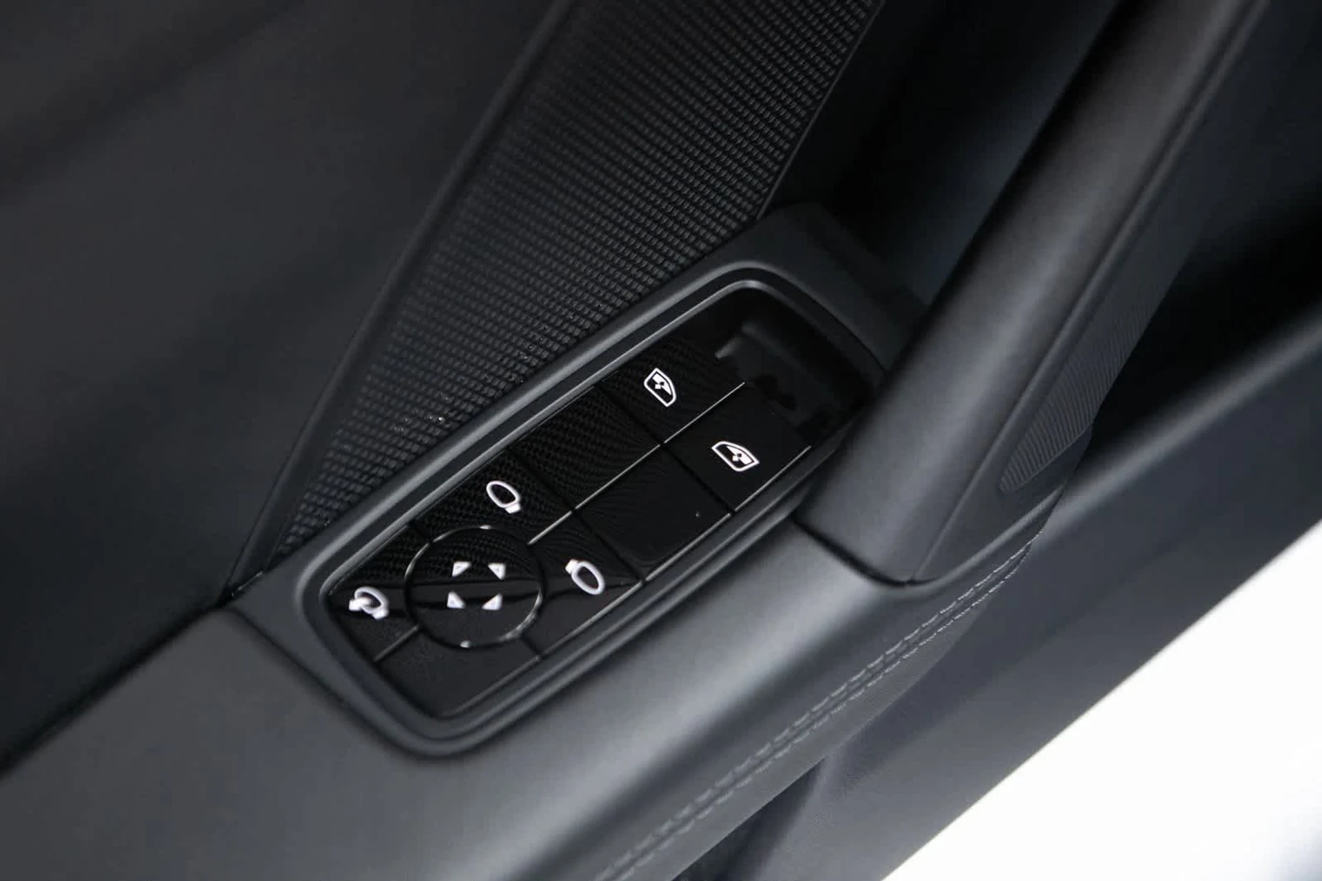 mph017_3974641610_b2d5c4b1752905859437e5f0d42fc012x_929f16bf0a