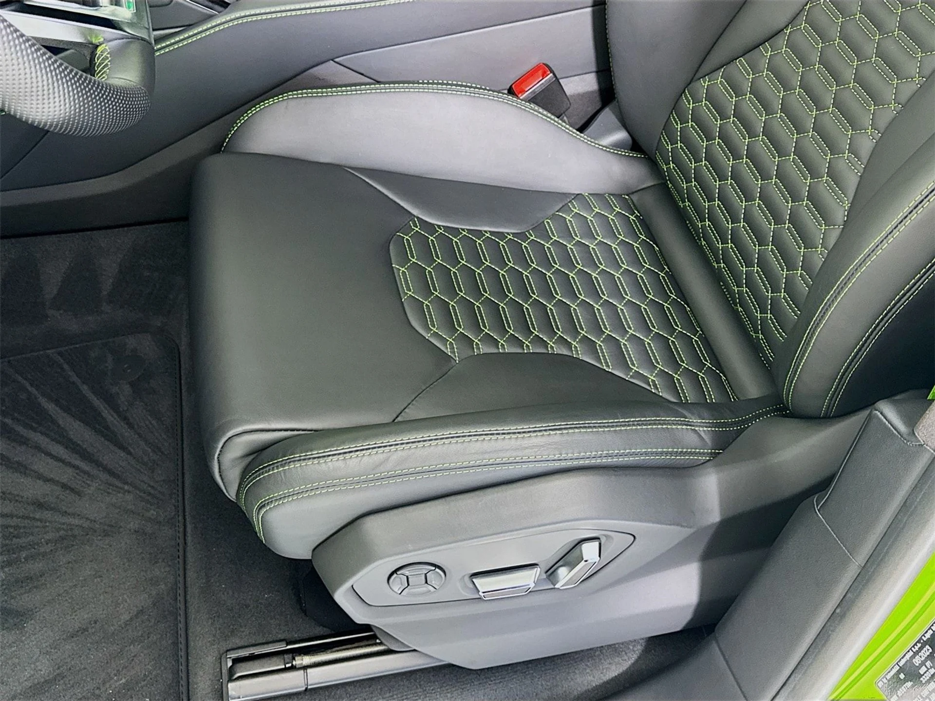 mph017_3975631280_43b306888f3e8026b5f6385c88a3a8cdx_f53dd242d1