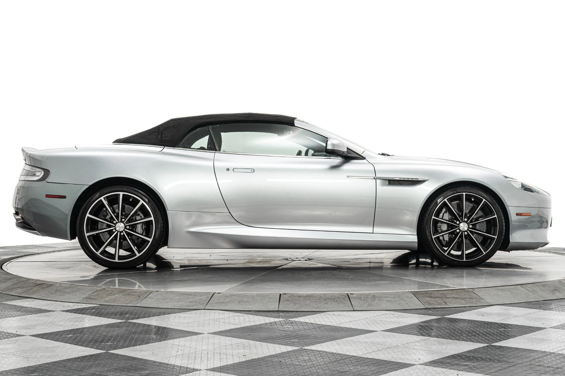 mph017_3980154096_Used_2014_Aston_Martin_DB_9_Volante_Centenary_Edition_1758295697_608aa28a80