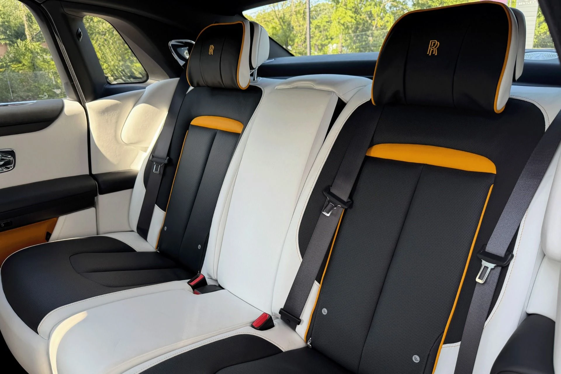 mph017_3981452332_Used_2021_Rolls_Royce_Ghost_1755072259_52a7a33faa