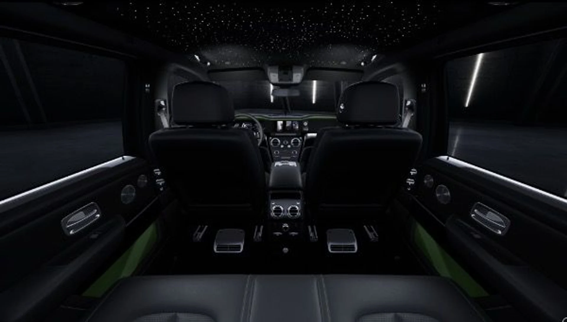 mph017_3981599866_New_2025_Rolls_Royce_Black_Badge_Cullinan_52ae650ffd