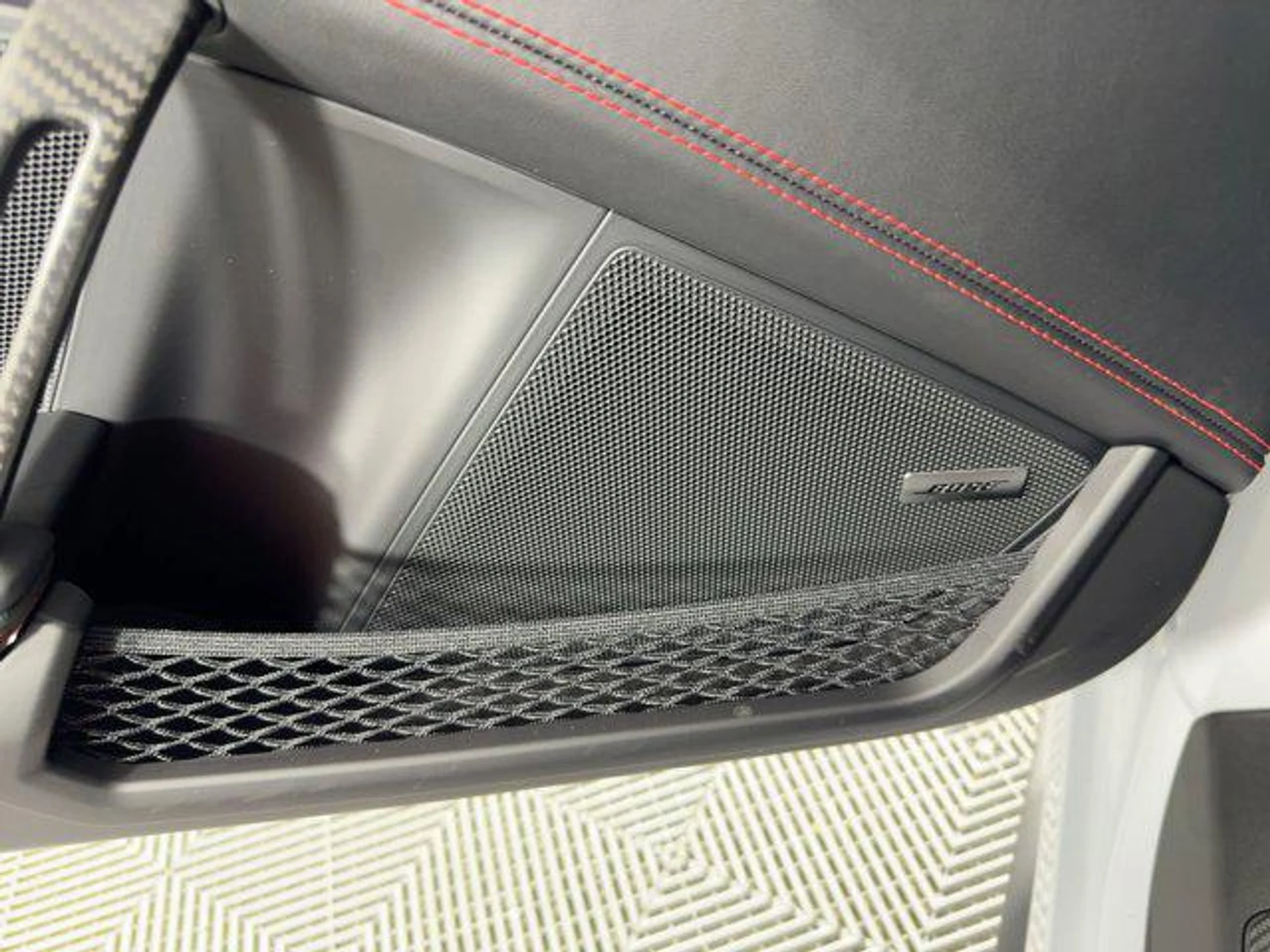 mph017_3982795194_H78_H_Lq8_Kz_C_Qgvb469_Po1_Zt_Mv18_b8ab7cce29