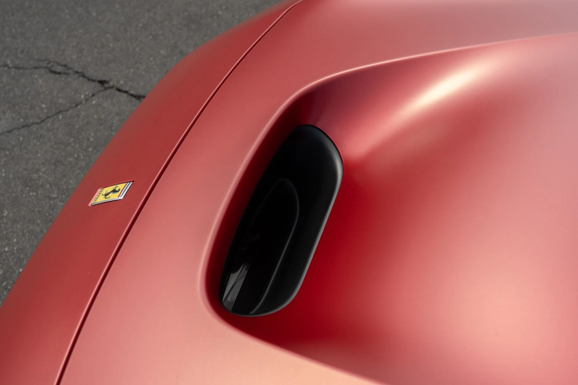 mph017_3984036645_Used_2020_Ferrari_F8_Tributo_1756838529_9feb1d0548