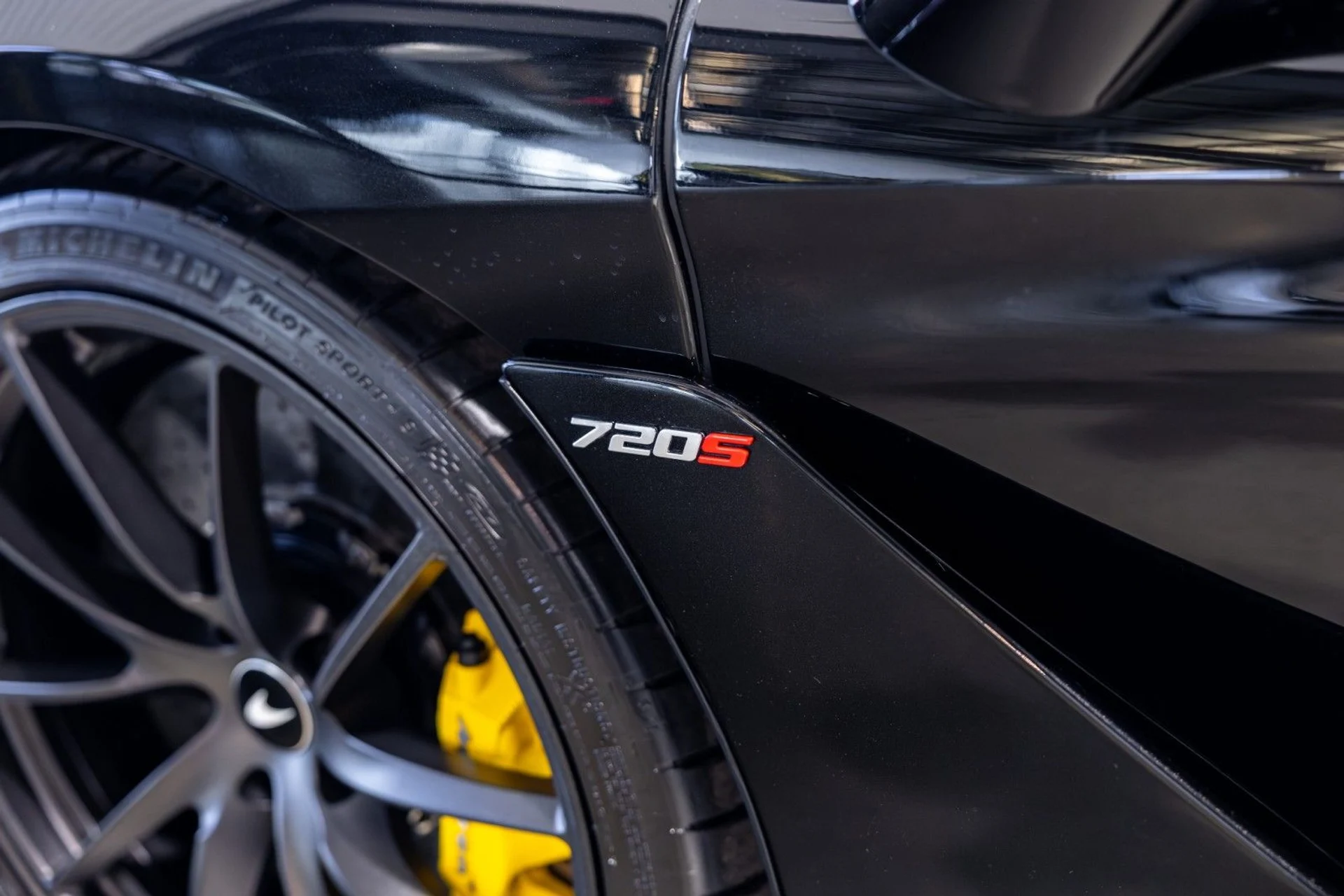 mph017_3985836454_d_Q_321cd12bb8