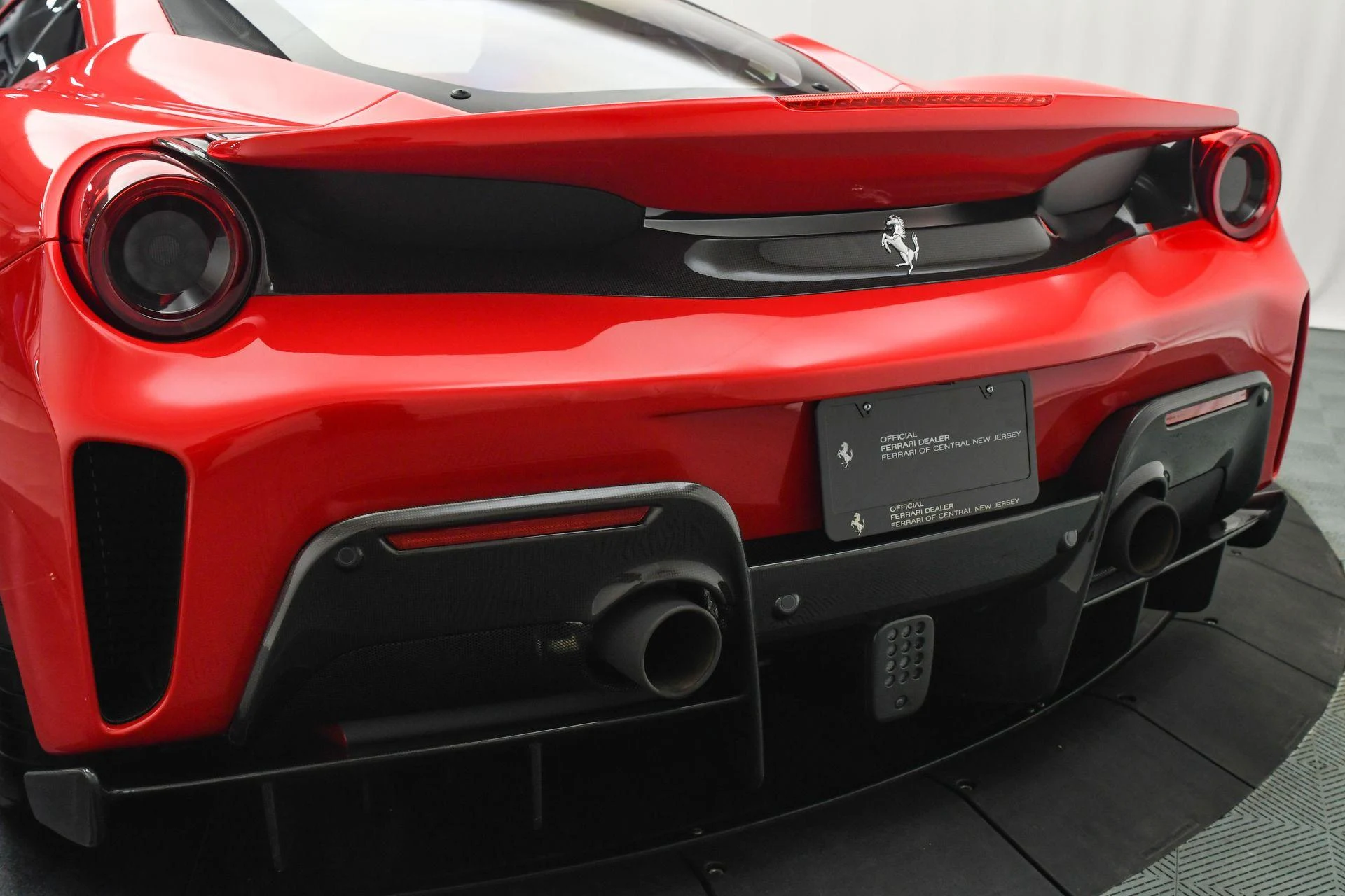 mph017_3988281681_Used_2020_Ferrari_488_Pista_Base_1757453168_6d8c576513