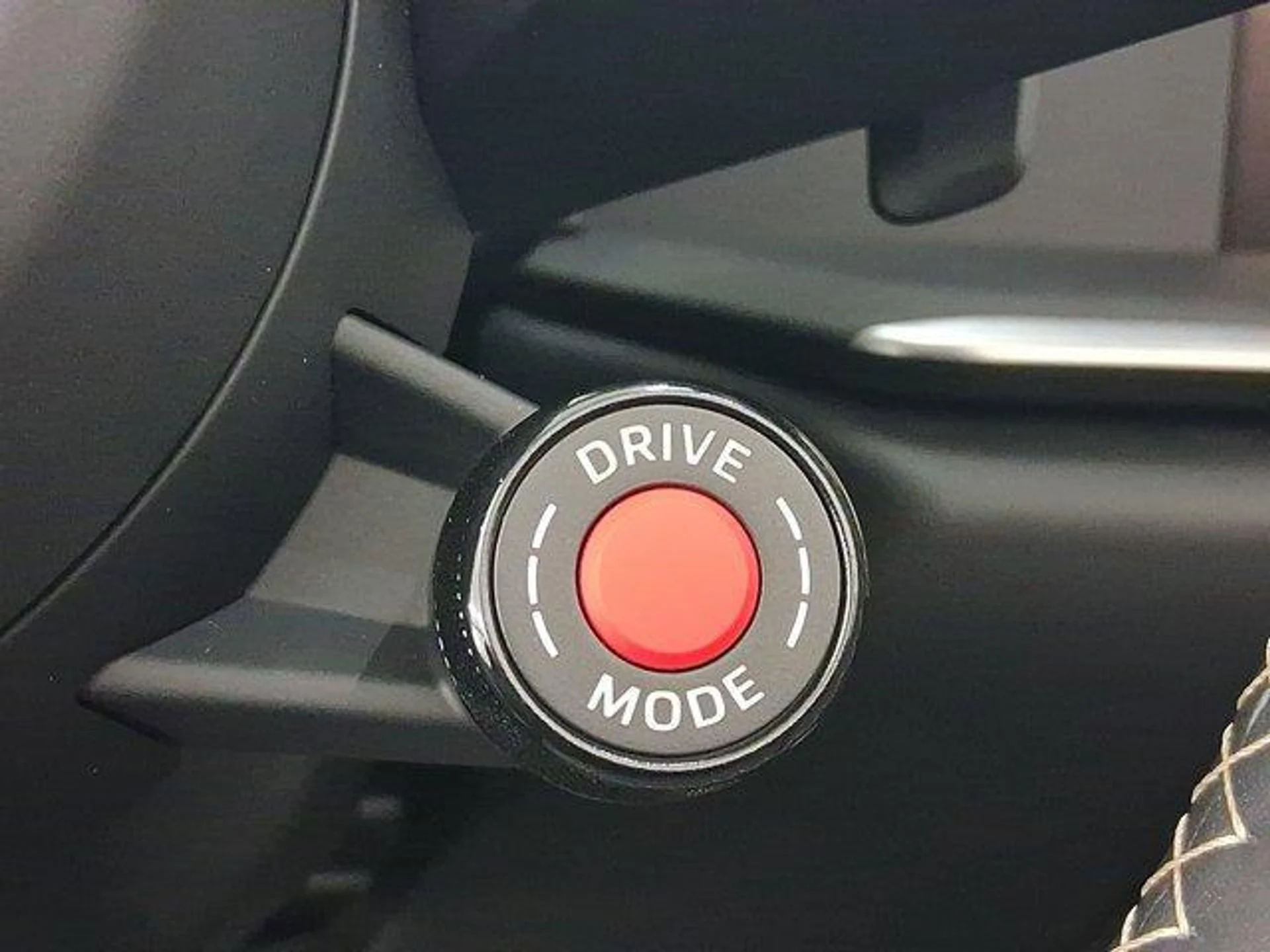 mph017_3993221568_h_Ppa7_Xd_Bdfsrh_L1g_Un_SBJ_Cb_P15o_3974a73229