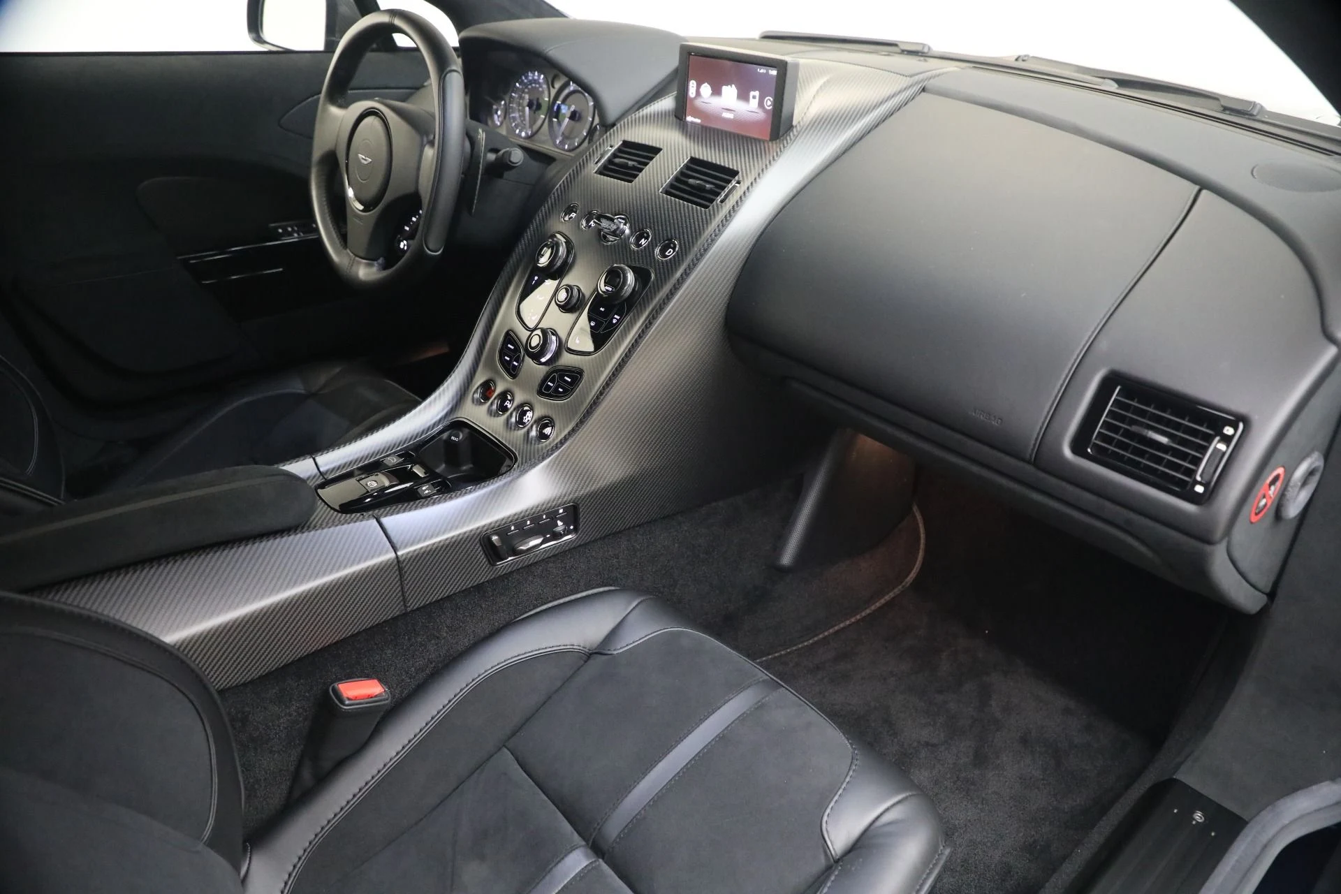 mph017_3994517242_Used_2019_Aston_Martin_Rapide_AMR_1792868062_63157cdcbe