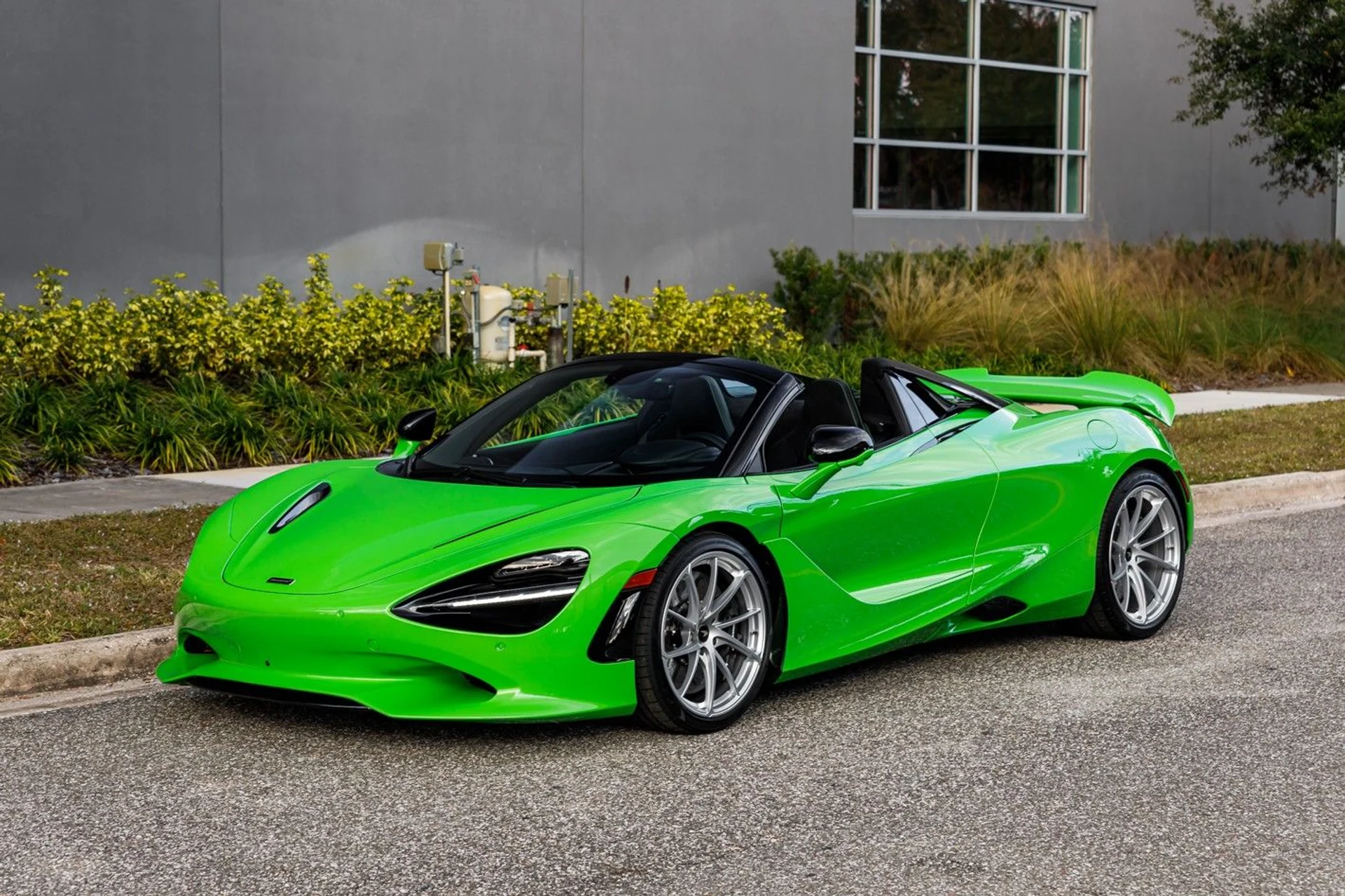 mph017_4002417347_610_p18_l_478803d2e6