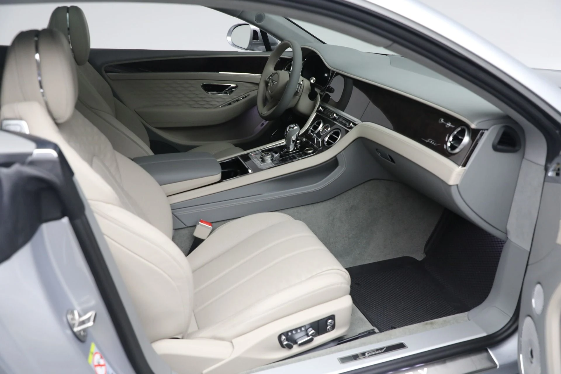 mph017_4008075628_Used_2025_Bentley_Continental_GT_Speed_ea95e7d227
