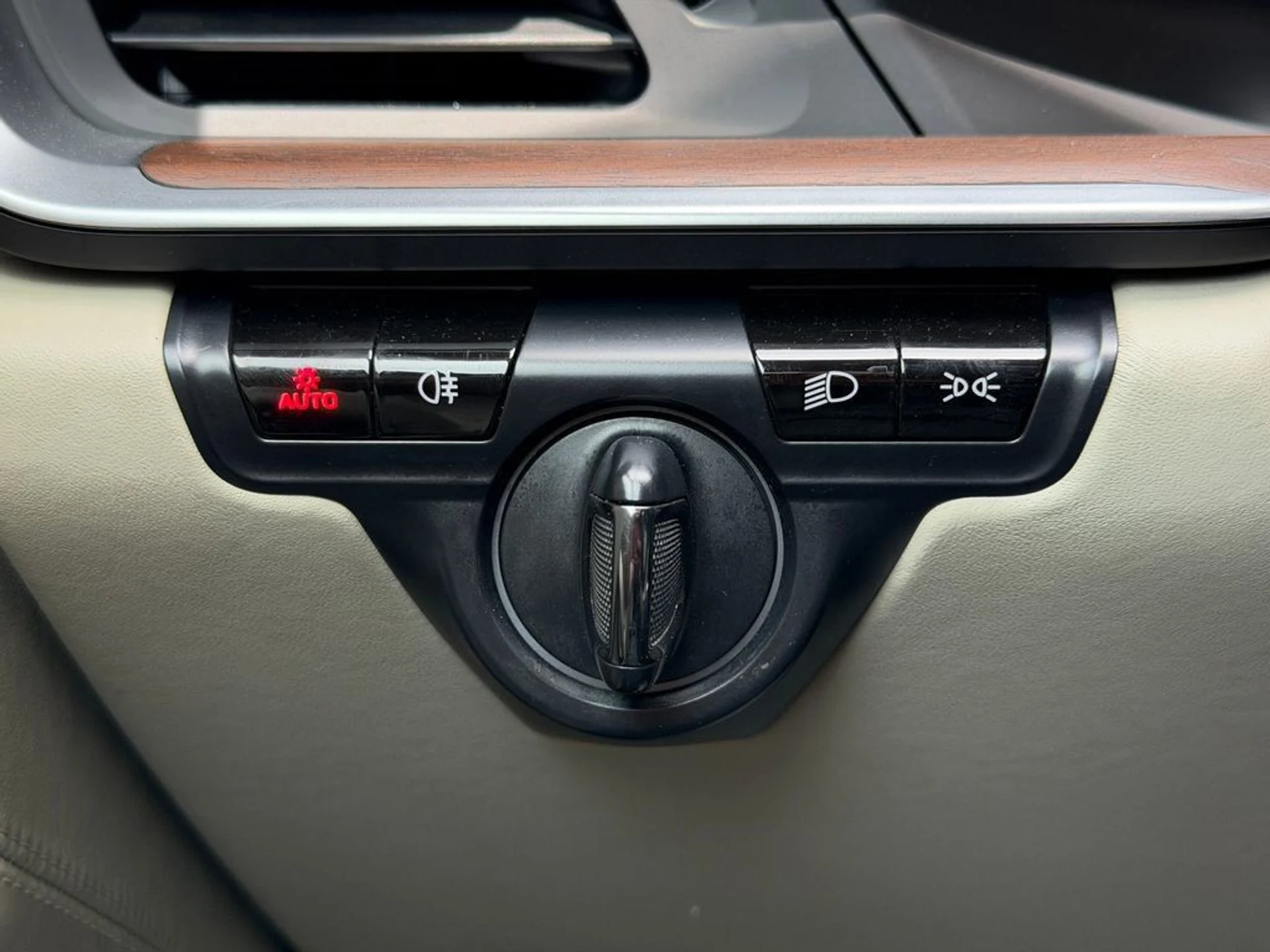 mph017_401318966_be1d505d57e148b0969a190b63a3f288_b6251dd8b1