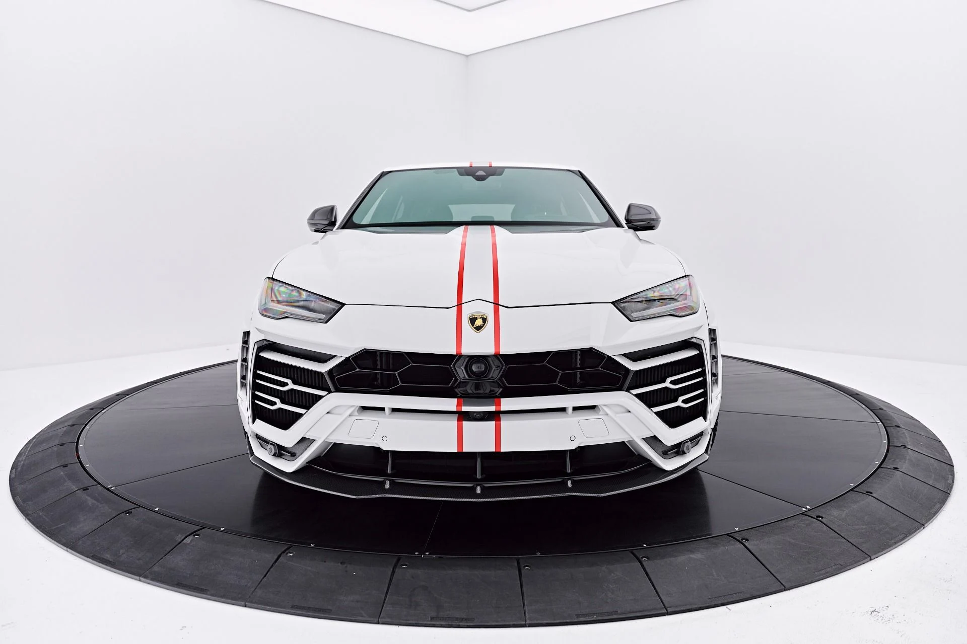 mph017_4016500838_Used_2021_Lamborghini_Urus_1787967071_971d707863