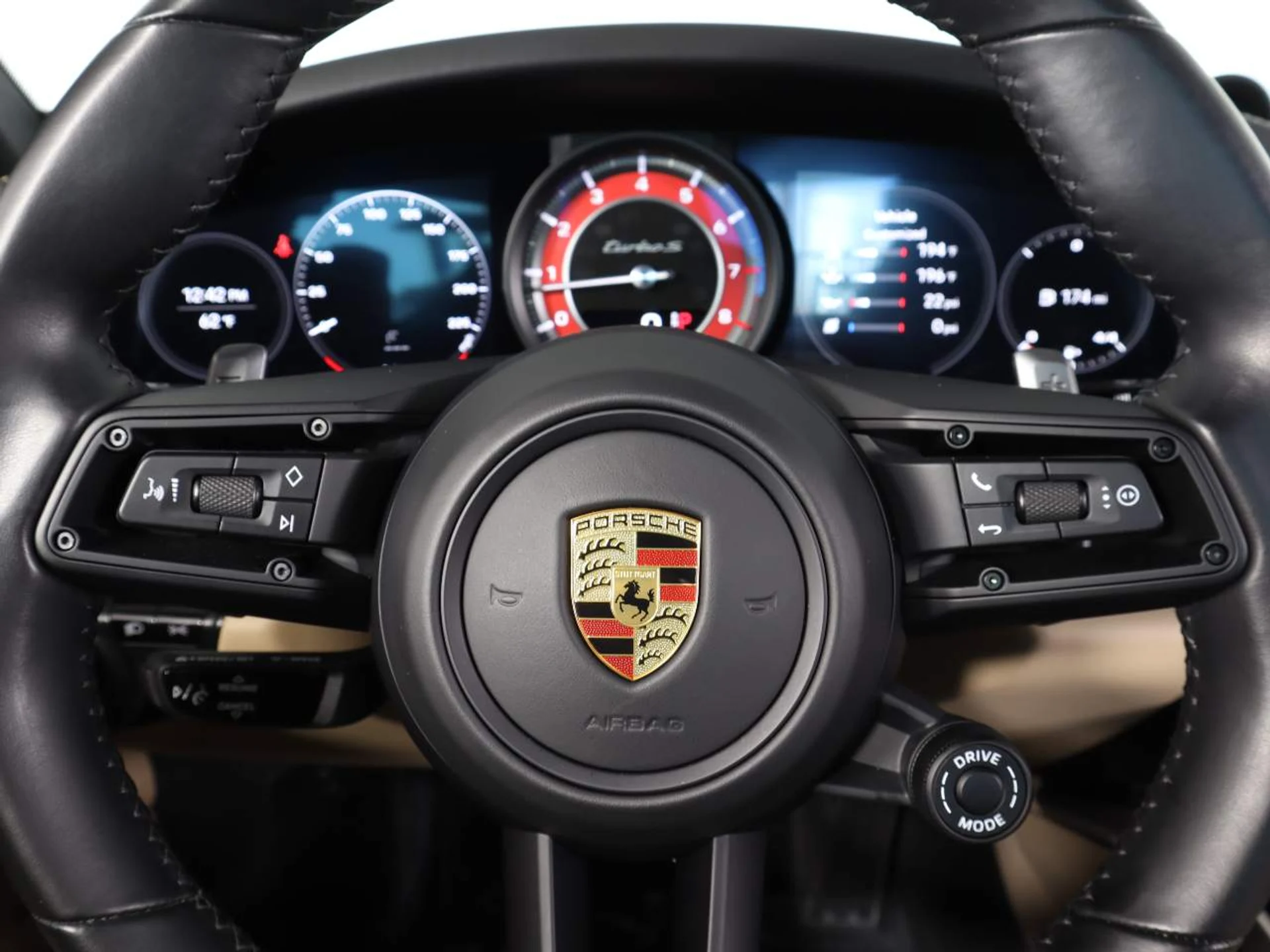 mph017_4017983029_4d00debb0e3eb2f9827f129714094e62_d6980977c8