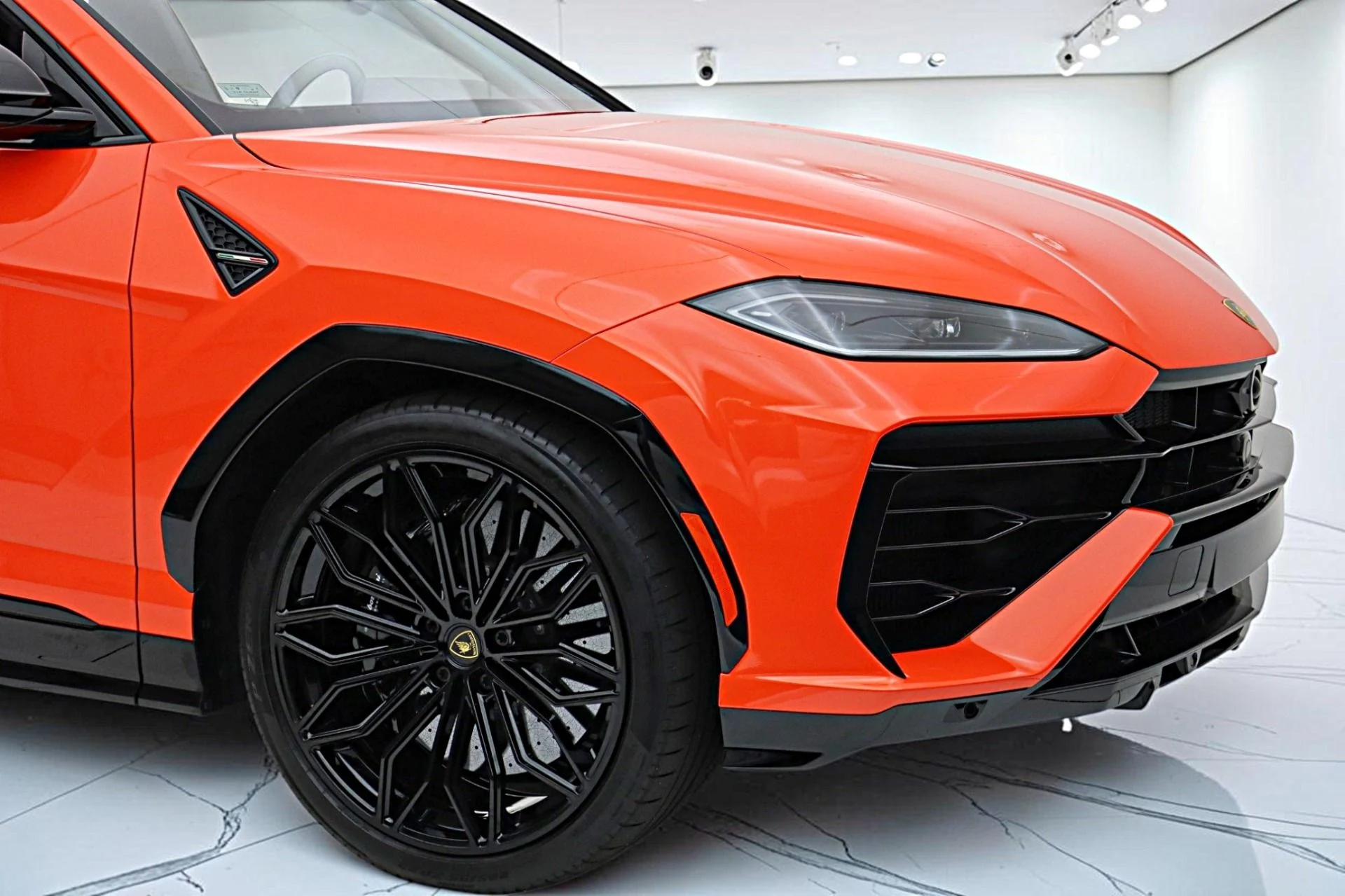 mph017_4025143824_Used_2025_Lamborghini_Urus_SELEASE_OPTIONS_AVAILABLE_61a59b9f48