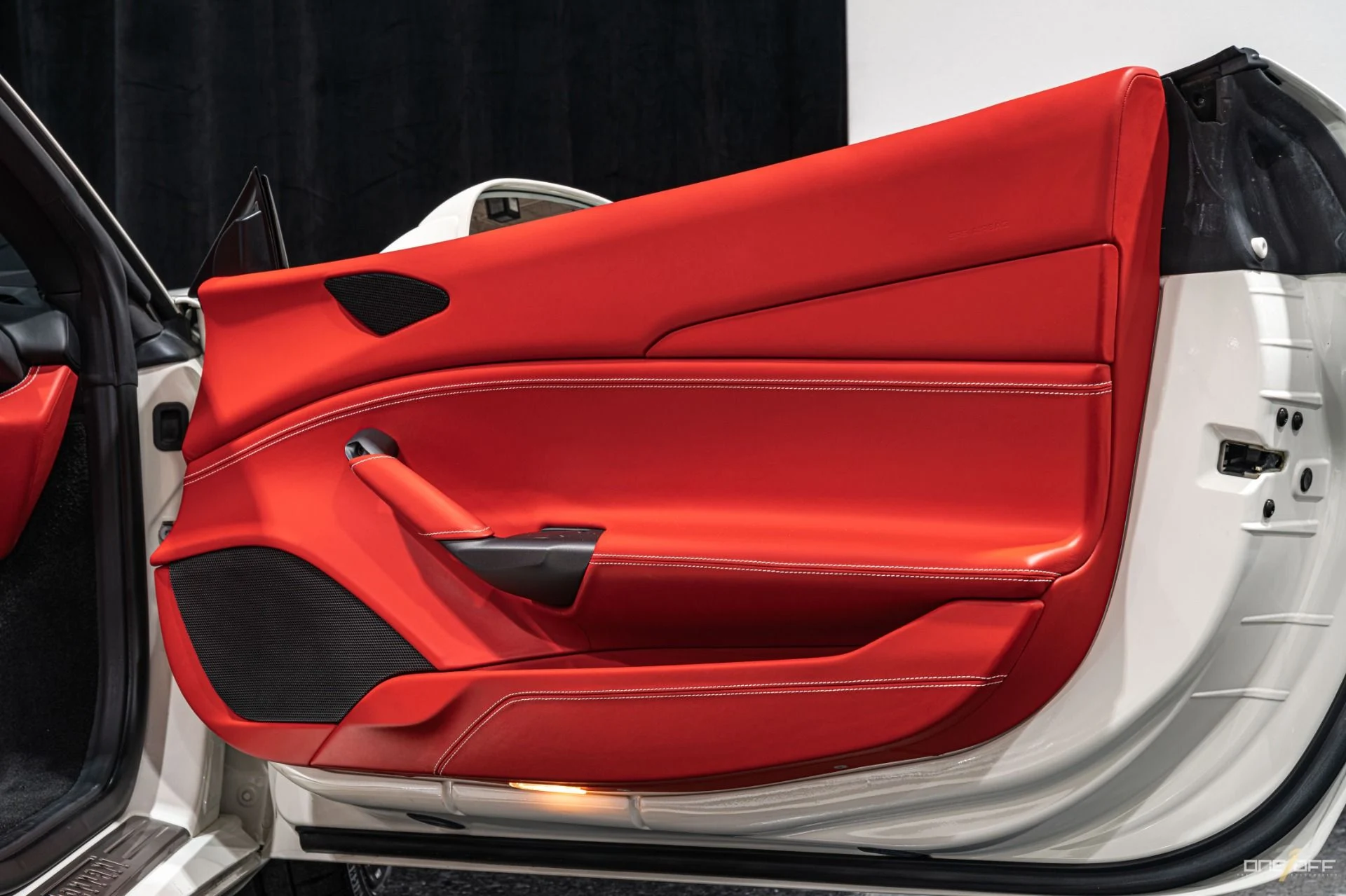mph017_4026691374_Used_2016_Ferrari_488_Spider_w_Novitec_Anrky_Mods_Carbon_Race_Seats_Front_Lift_1725903192_0f48b8bdba